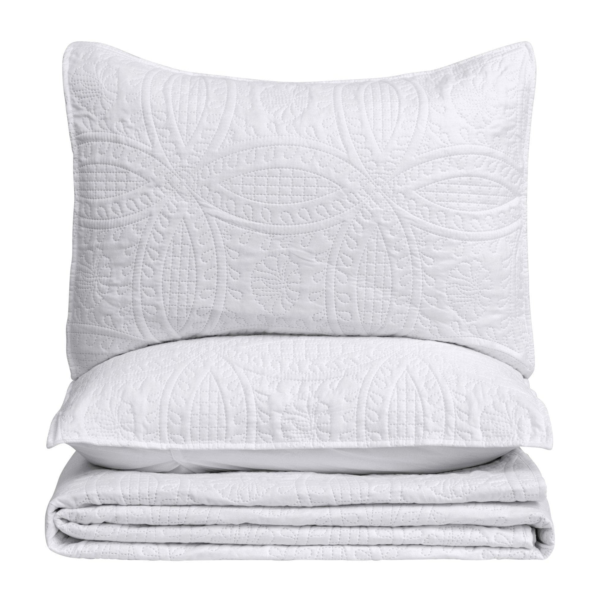 3-Piece Oversized Medallion Quilt Set - Clara Collection - Best Buy Furniture