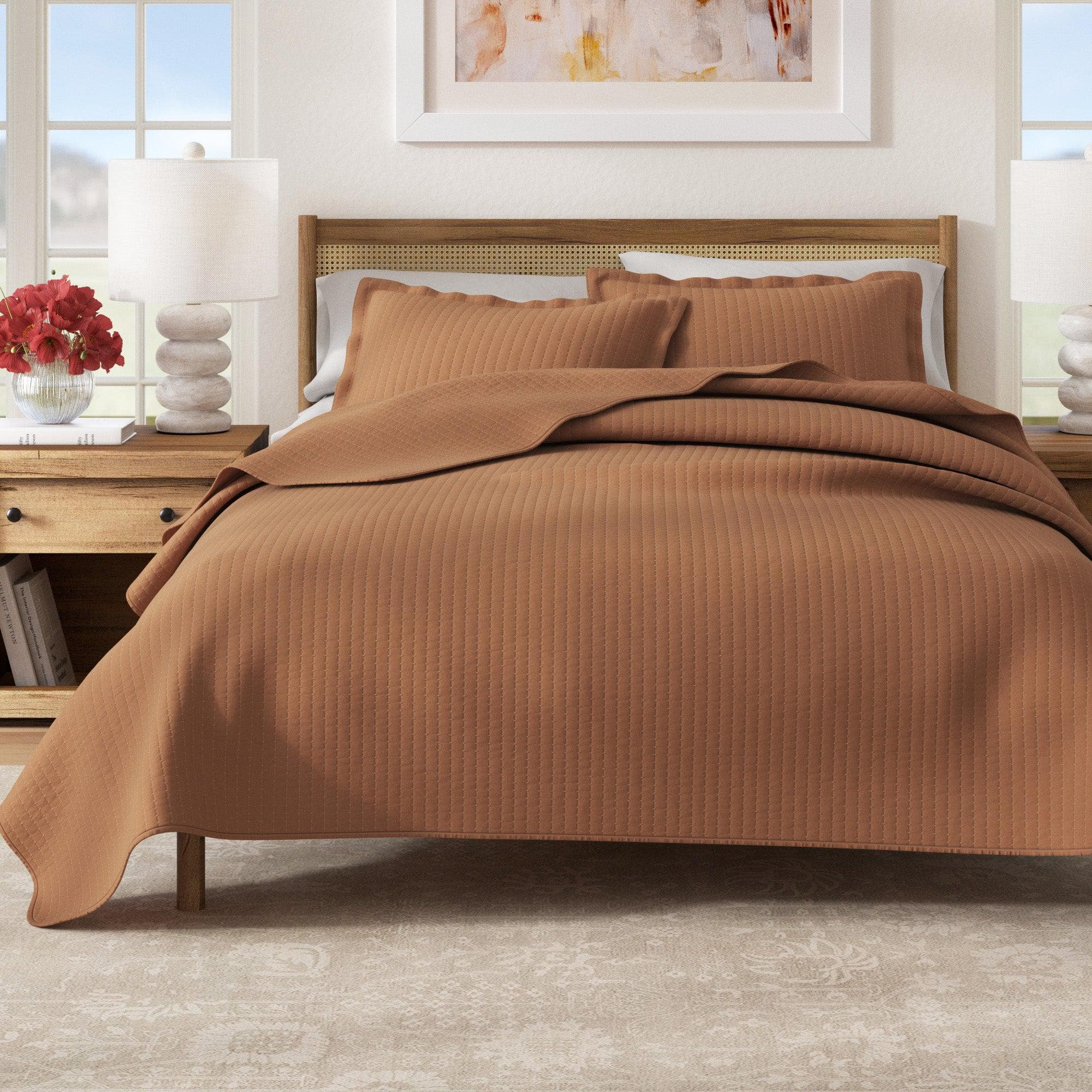 3-Piece Solid Quilt - Alicia Collection - Best Buy Furniture