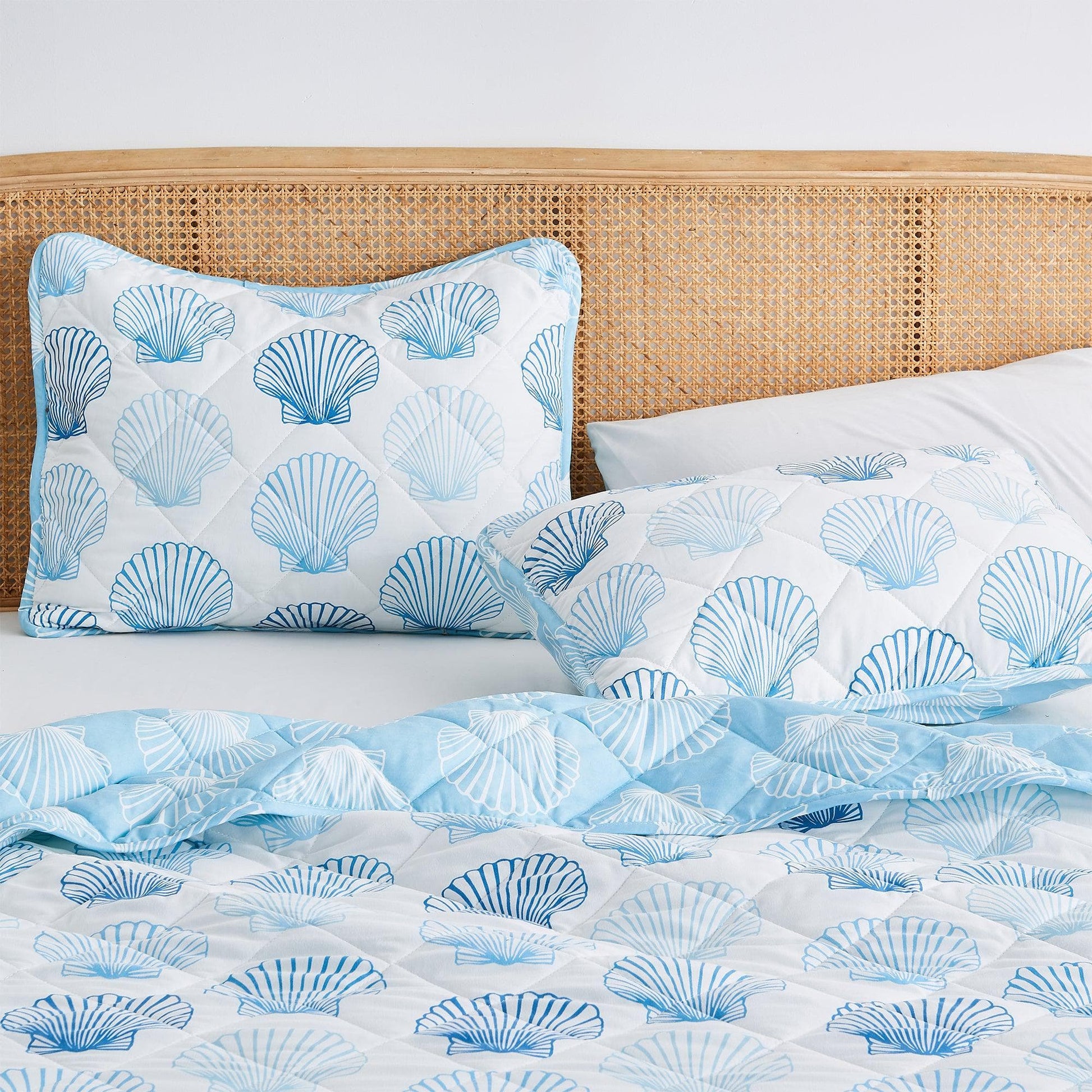 Coastal Blue Seashell Quilt Set - Cersi Collection - Best Buy Furniture