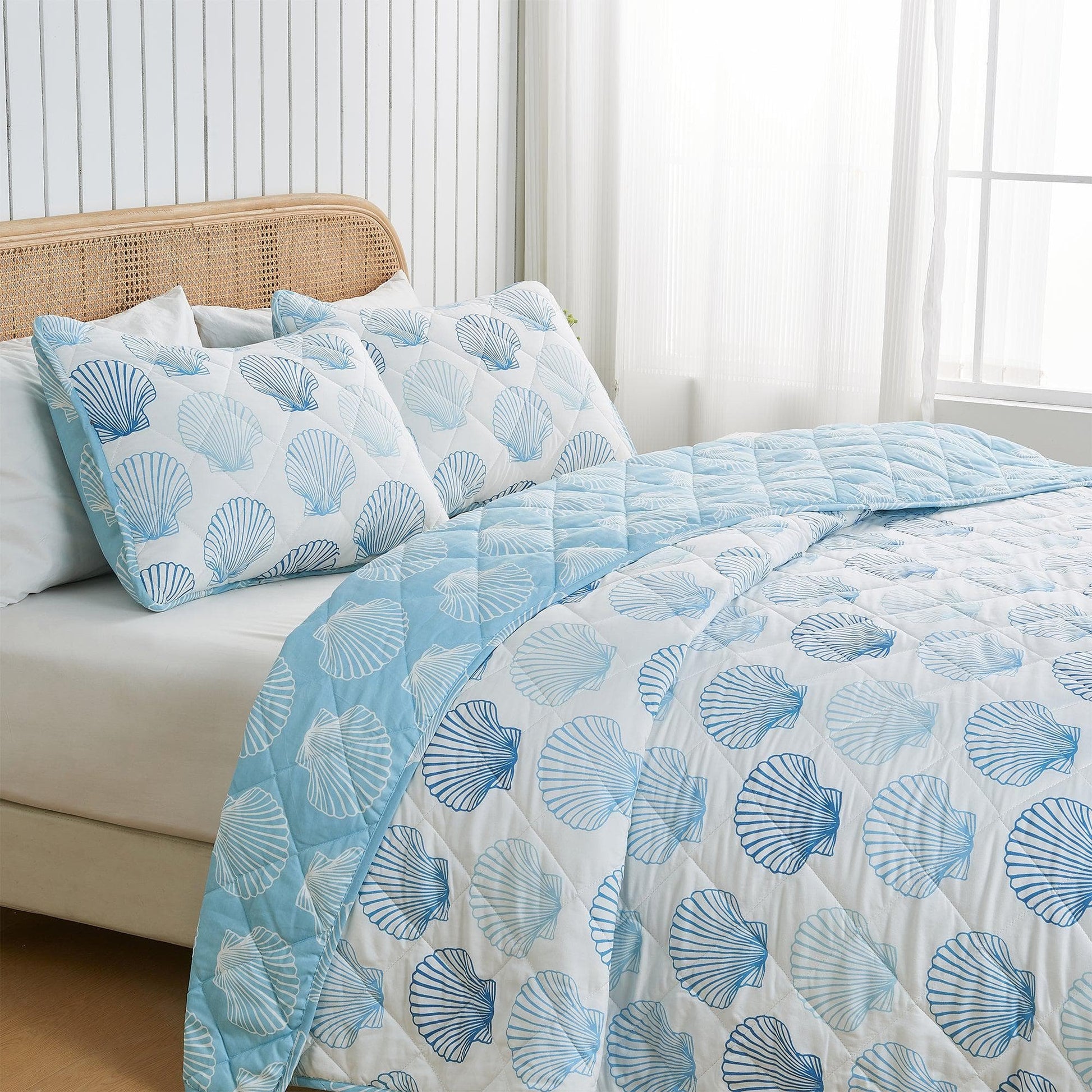 Coastal Blue Seashell Quilt Set - Cersi Collection - Best Buy Furniture