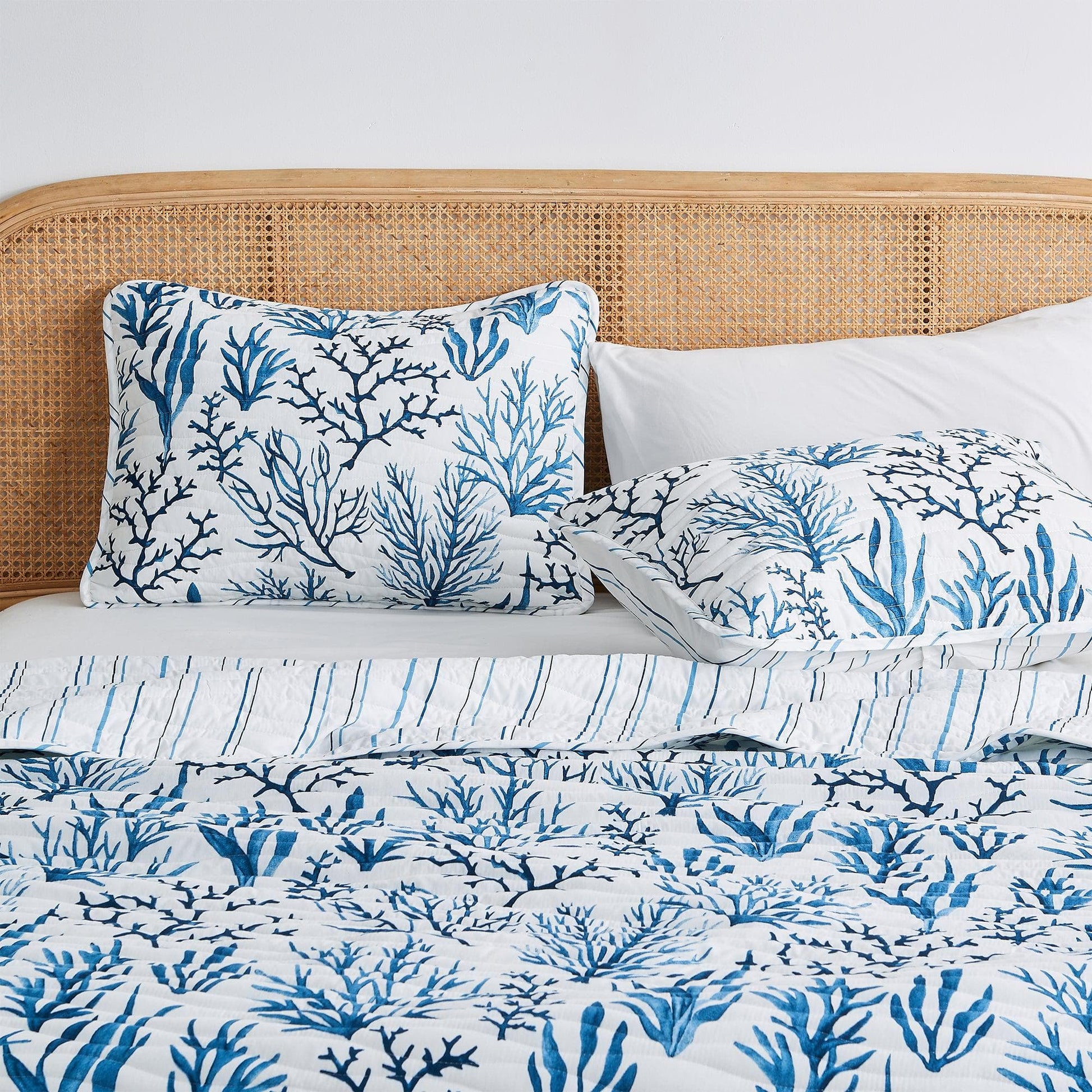 Coastal Navy Coral Quilt Set - Saelia Collection - Best Buy Furniture
