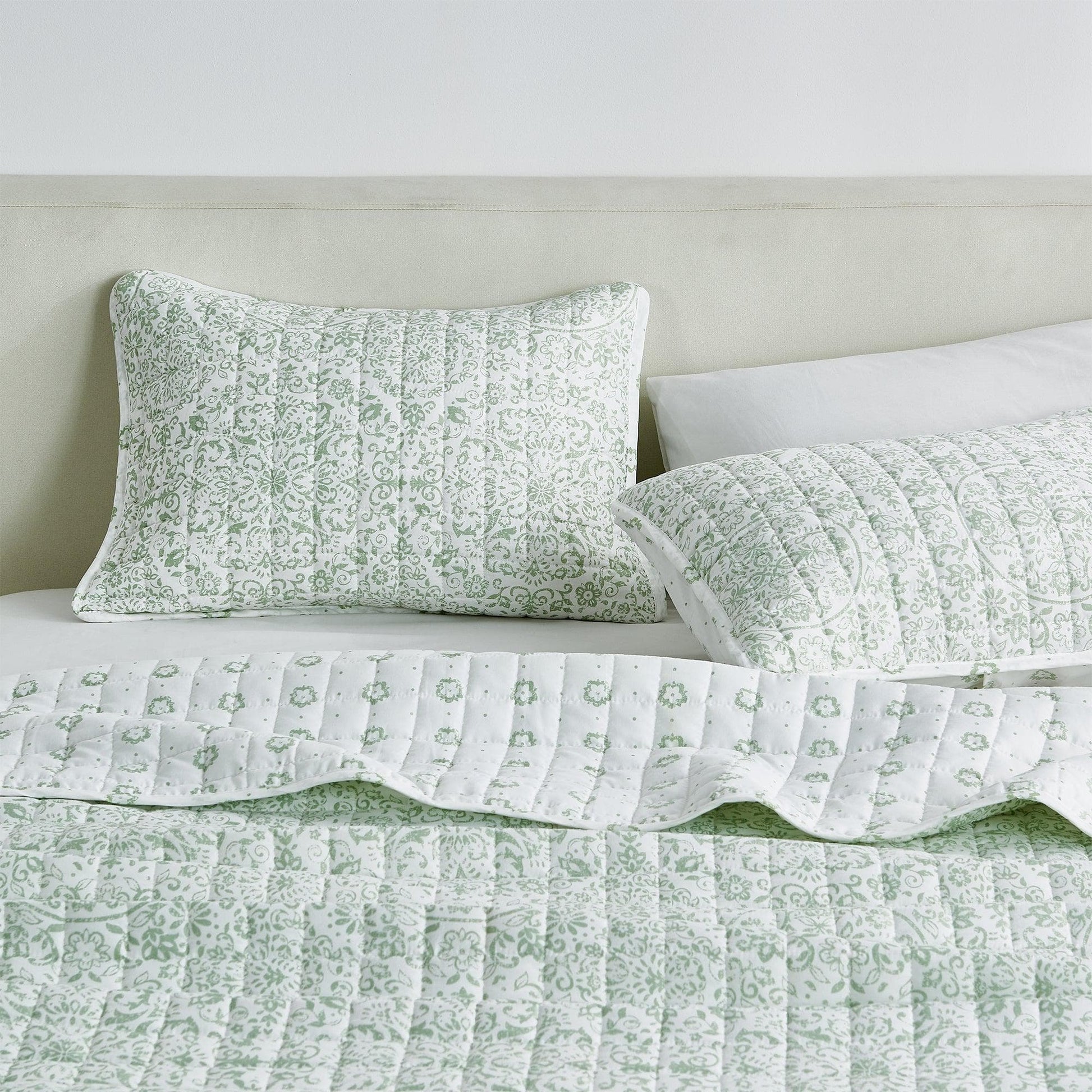 Floral Medallion Printed Microfiber Quilt Set - Kaleigh Collection - Best Buy Furniture