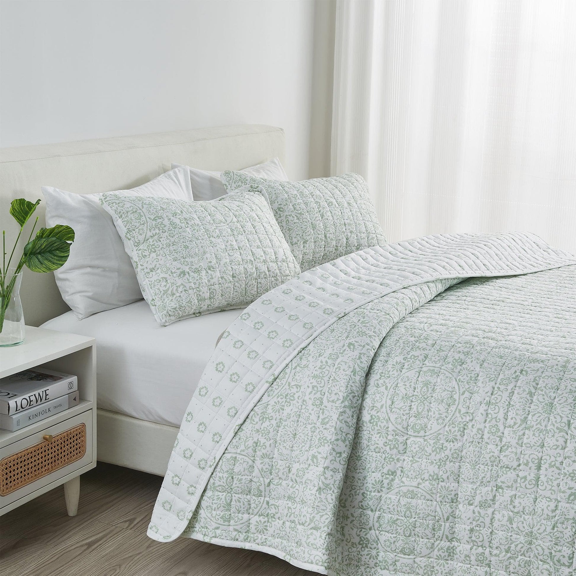 Floral Medallion Printed Microfiber Quilt Set - Kaleigh Collection - Best Buy Furniture