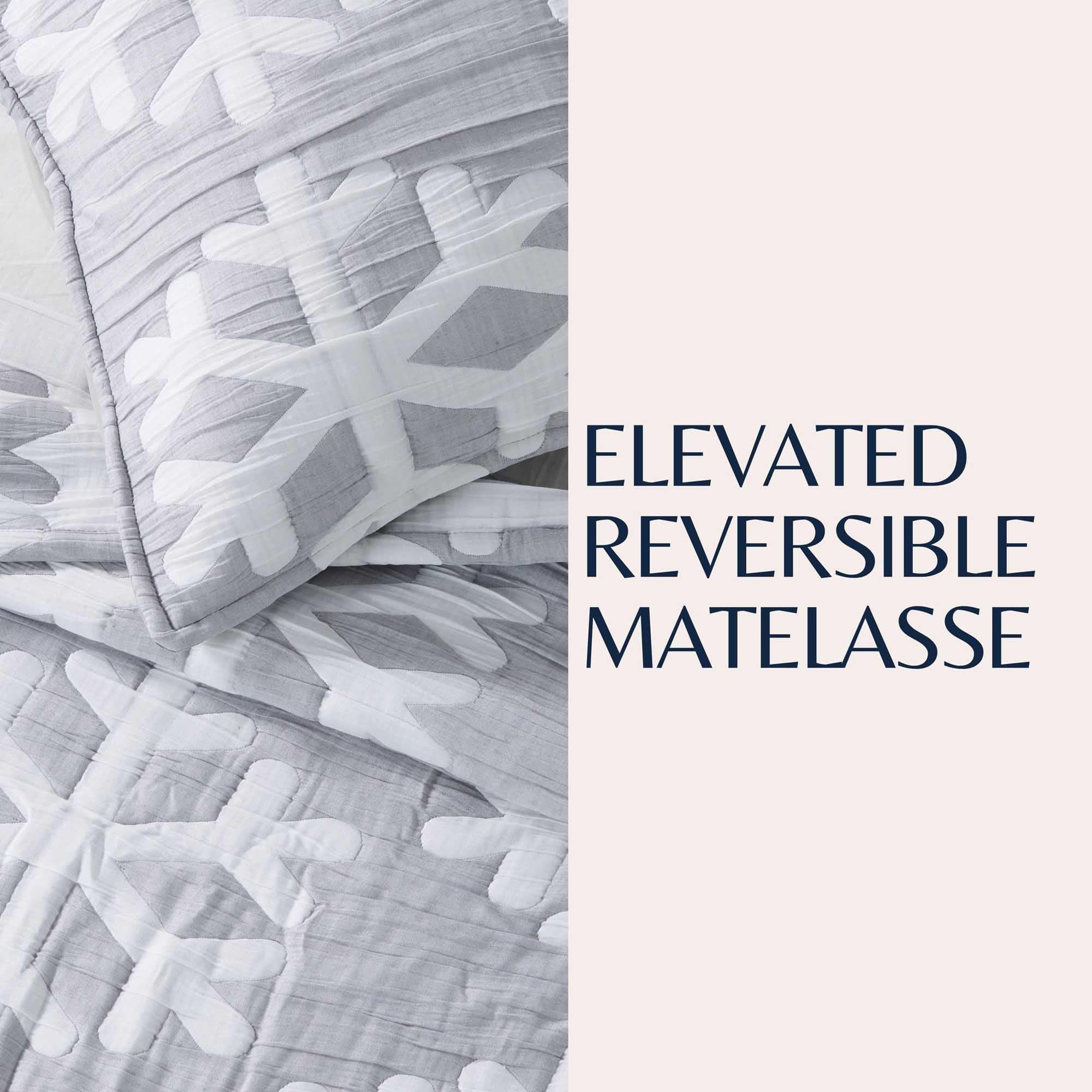Matelassé Snowflake Quilt Set - Nino Collection - Best Buy Furniture