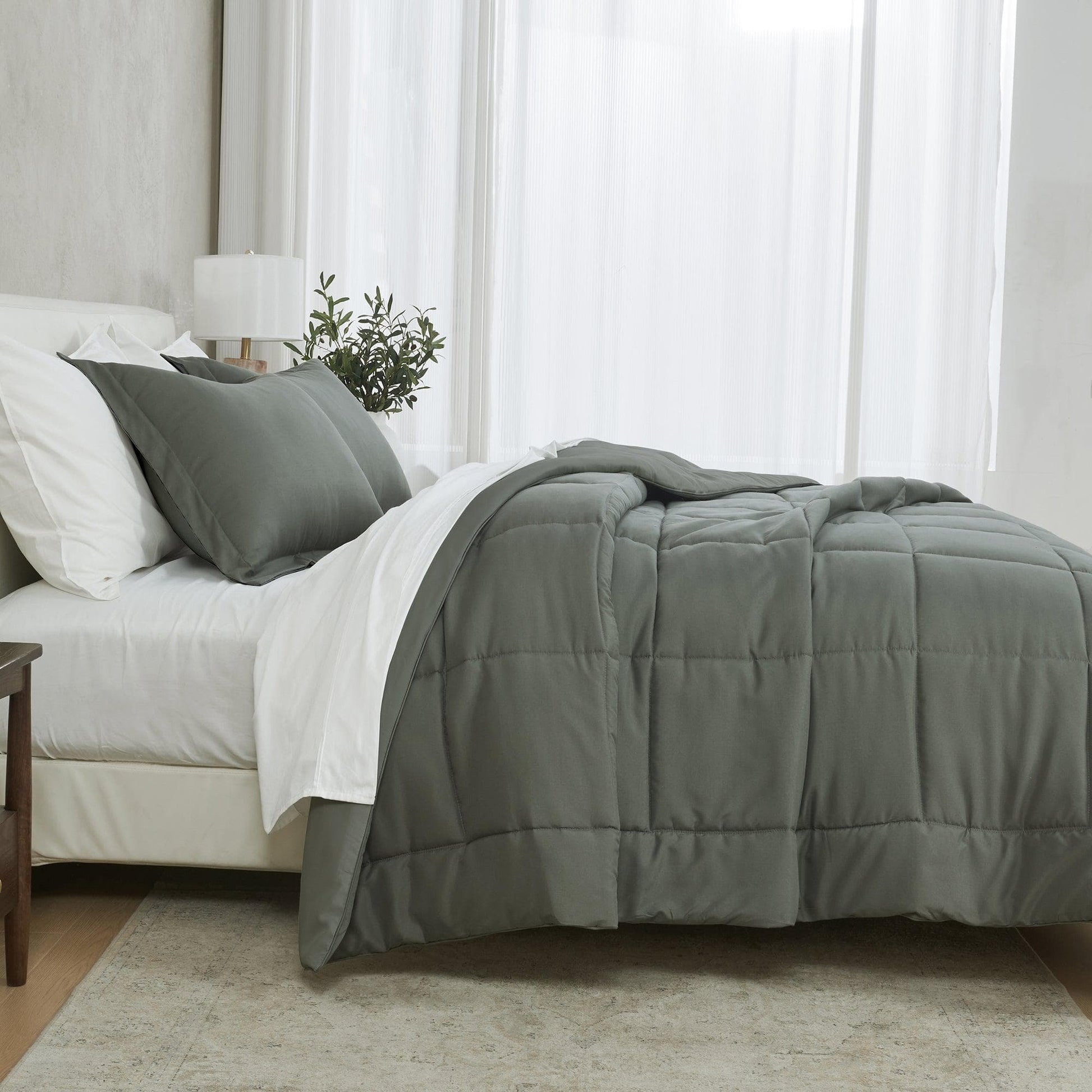 Reversible Comforter Set - Odette Collection - Best Buy Furniture