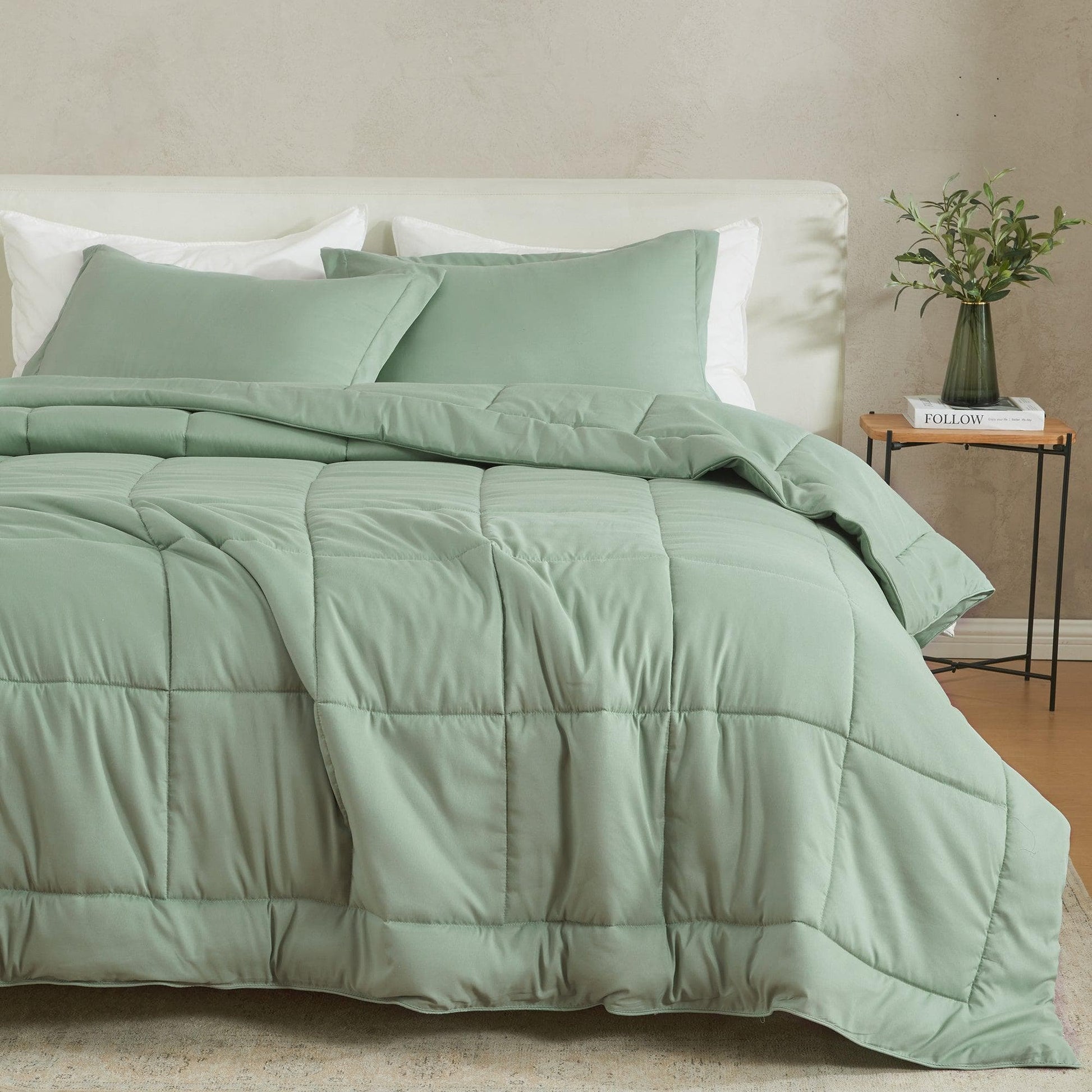 Reversible Comforter Set - Odette Collection - Best Buy Furniture