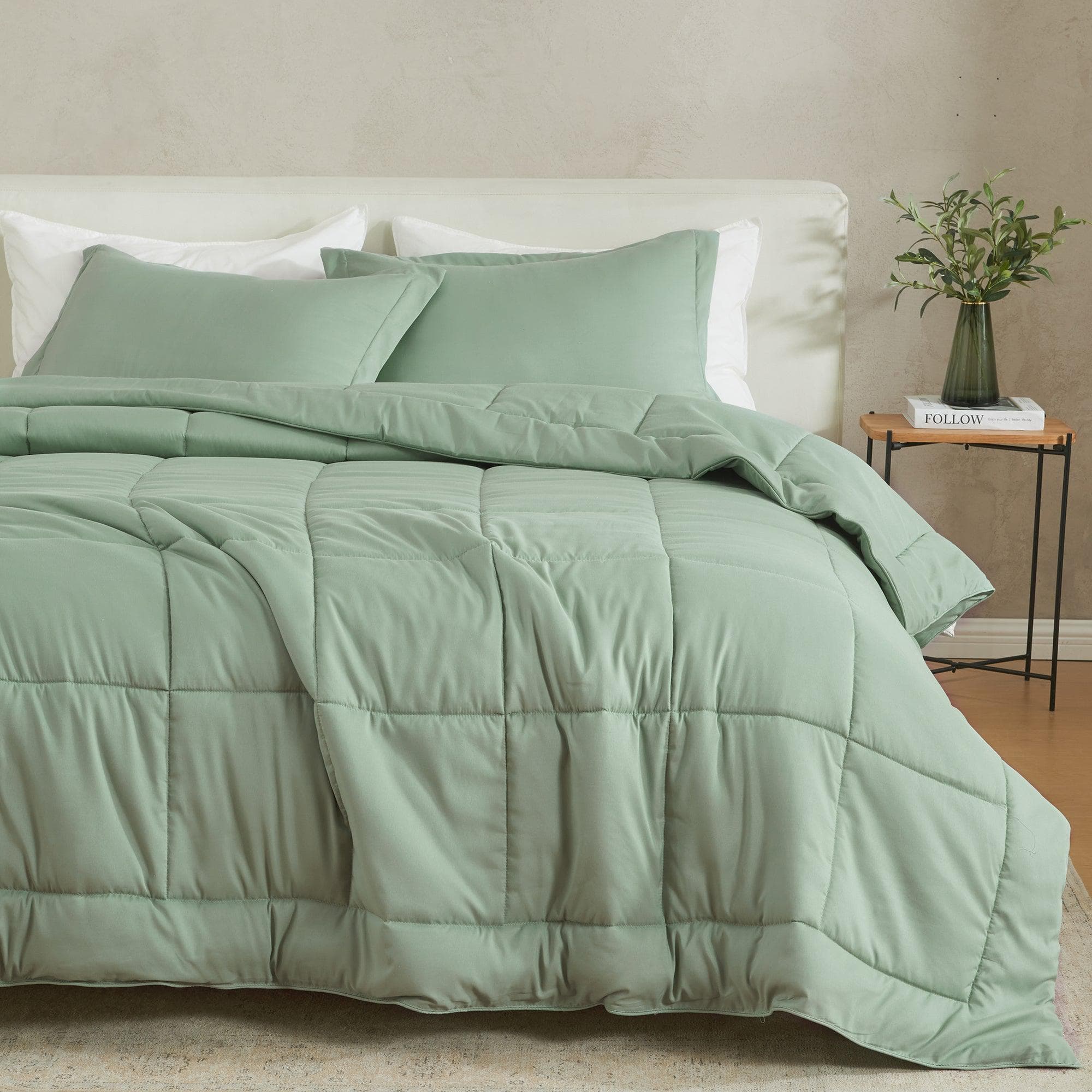 Reversible Comforter Set - Odette Collection - Best Buy Furniture