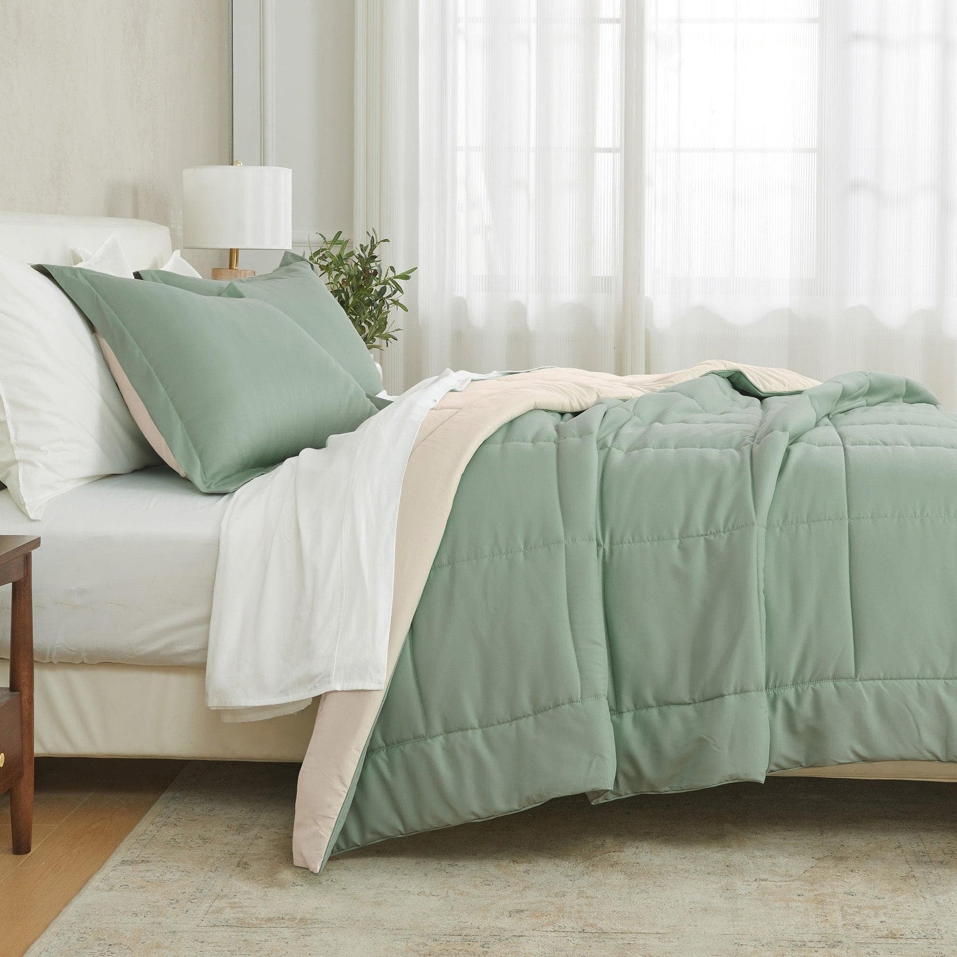 Reversible Comforter Set - Odette Collection - Best Buy Furniture