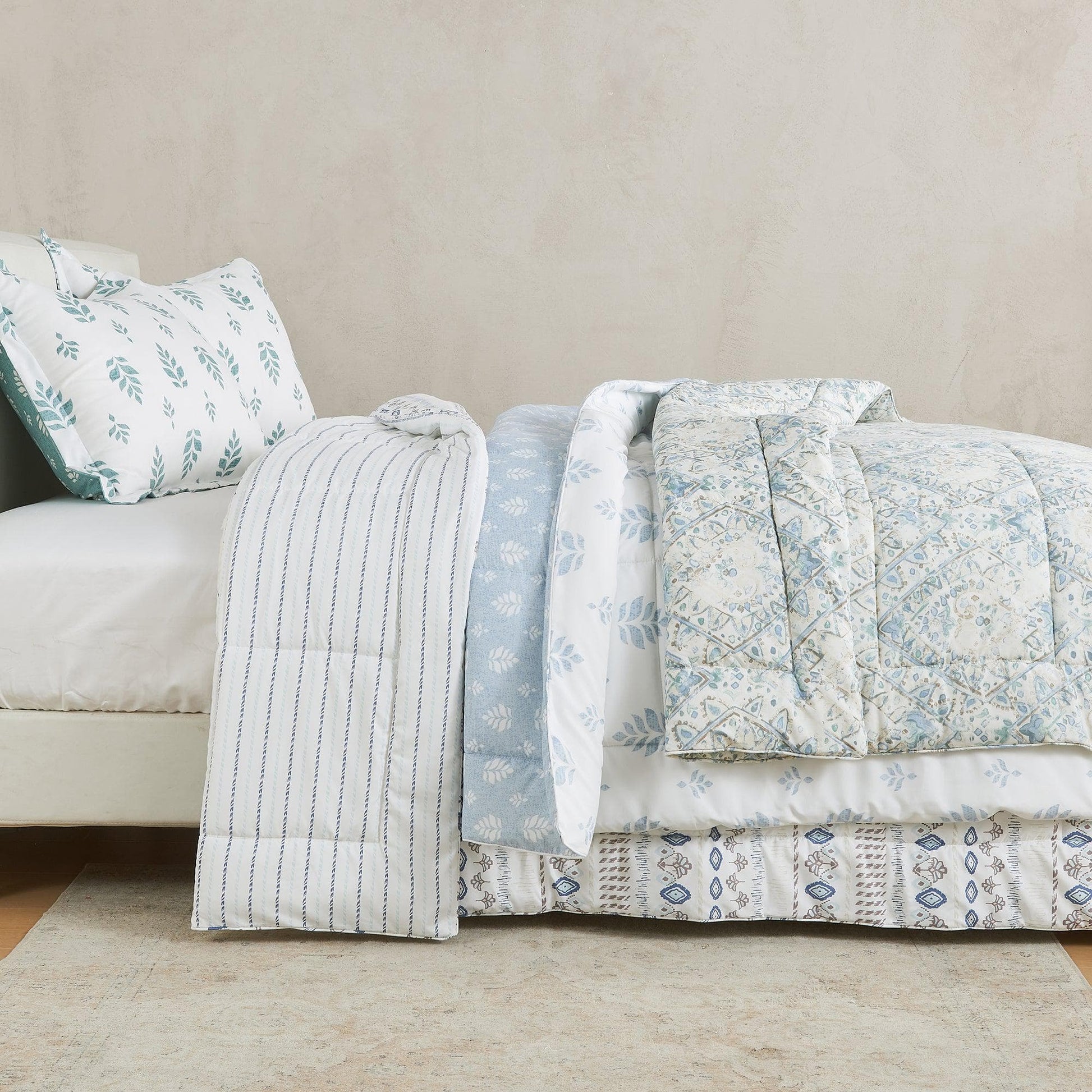 Reversible Comforter Set - Odette Collection - Best Buy Furniture