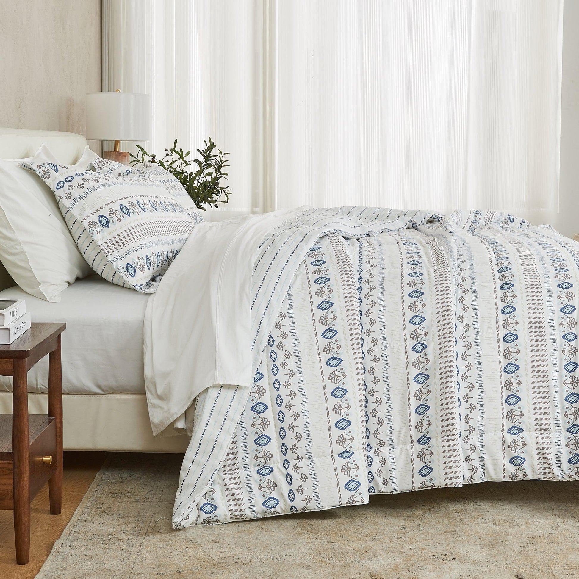 Reversible Comforter Set - Odette Collection - Best Buy Furniture