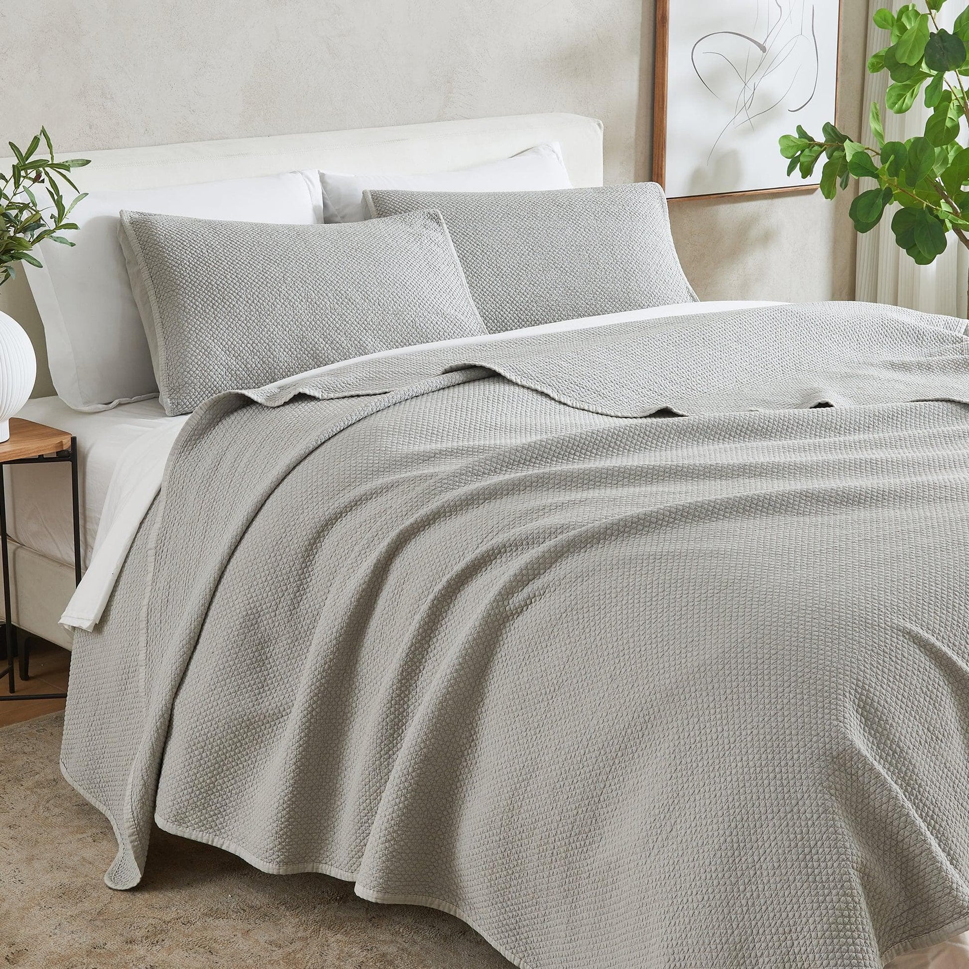 Stonewashed Relaxed Quilt Set - Vittoria Collection - Best Buy Furniture