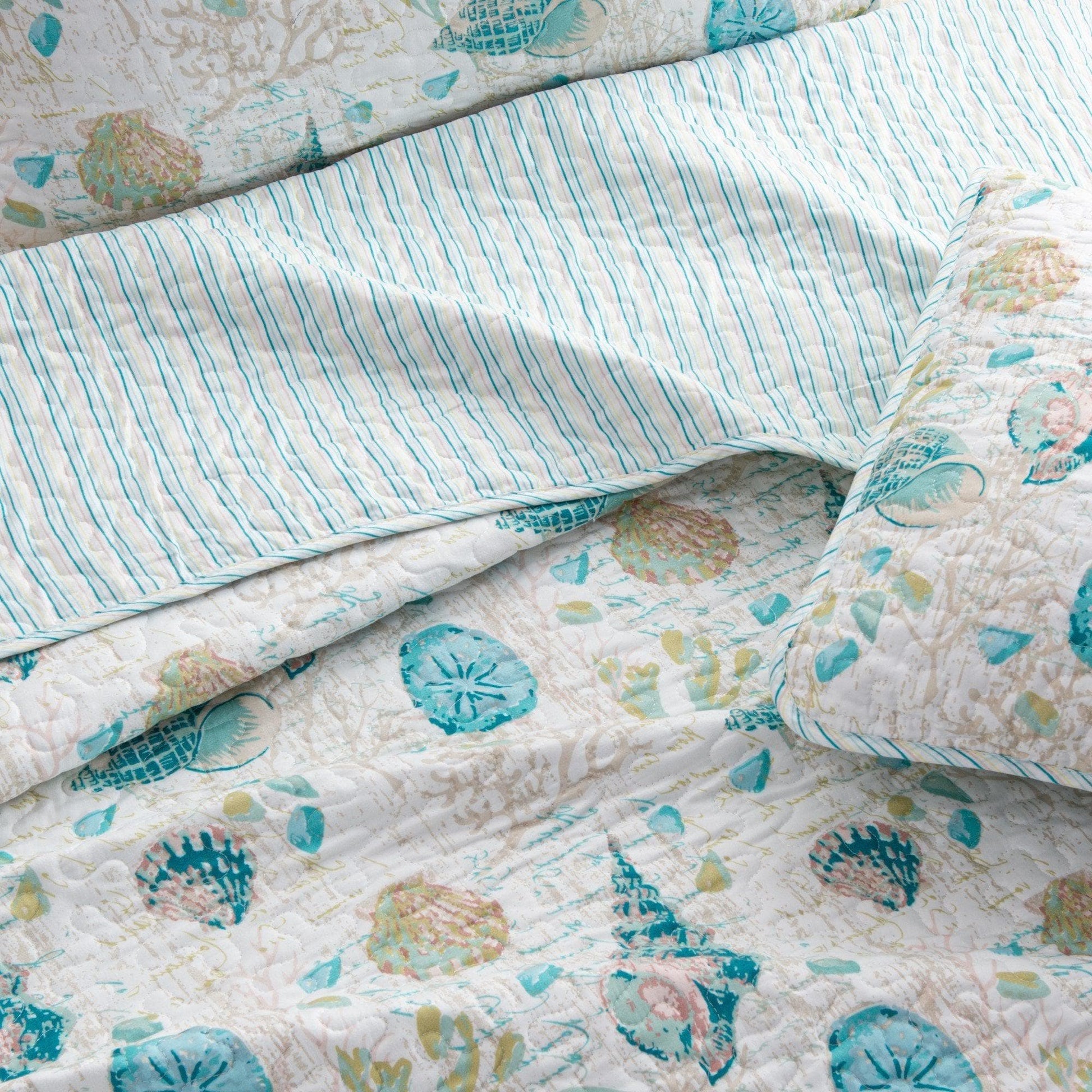 Seashell & Coral Quilt Set - Westsands Collection - Best Buy Furniture