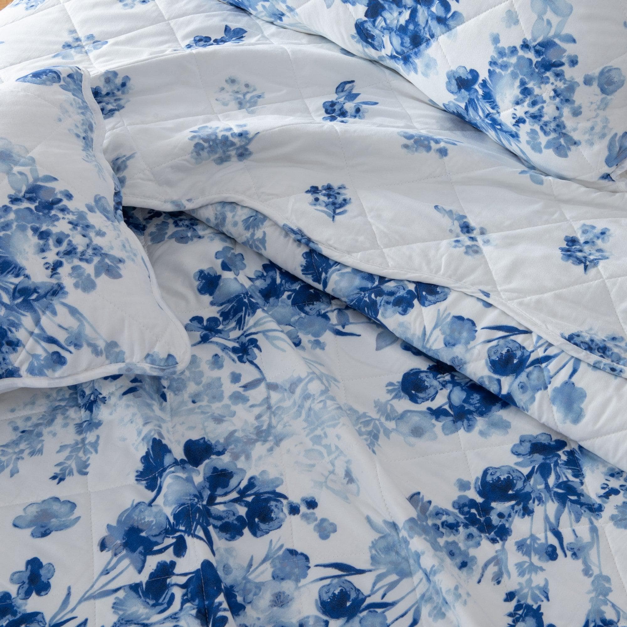 Watercolor Leaves 3 Piece Quilt Set - Jacqueline Collection - Best Buy Furniture