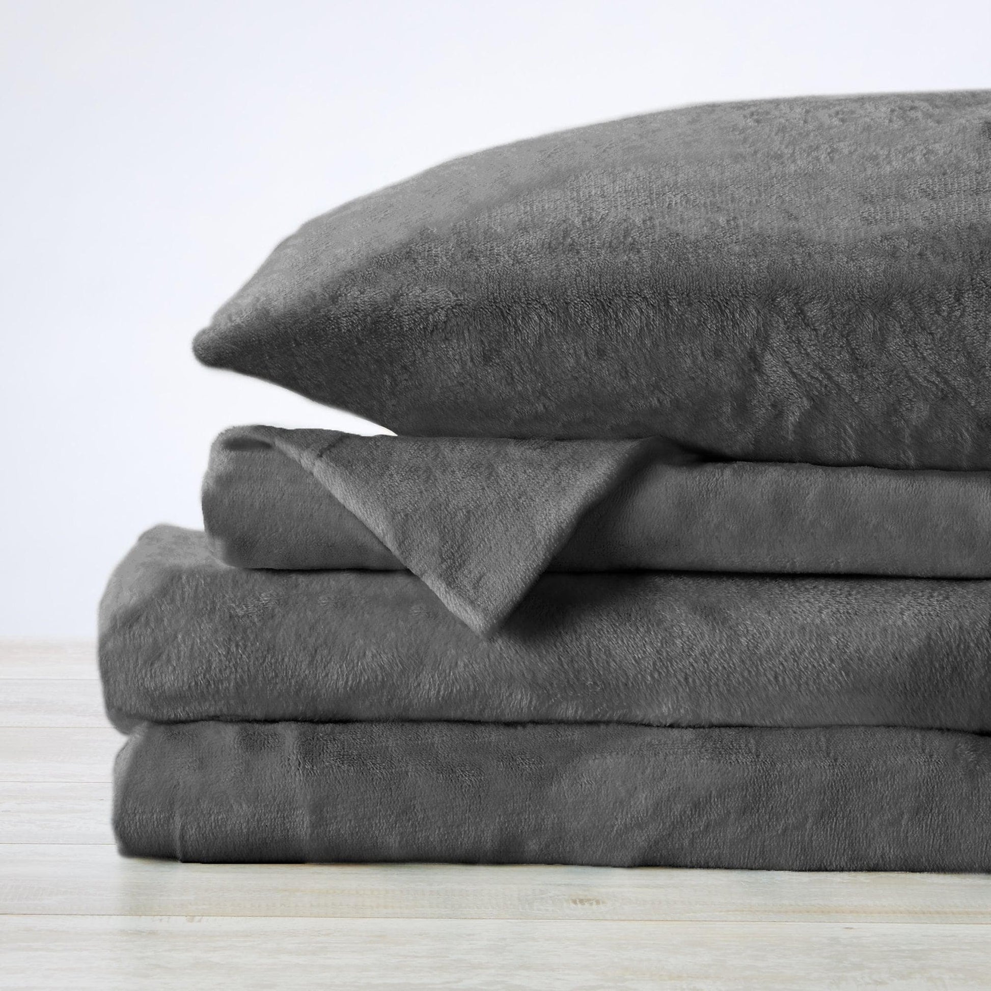 4-Piece Solid Plush Sheet - Velvet Luxe Collection - Best Buy Furniture