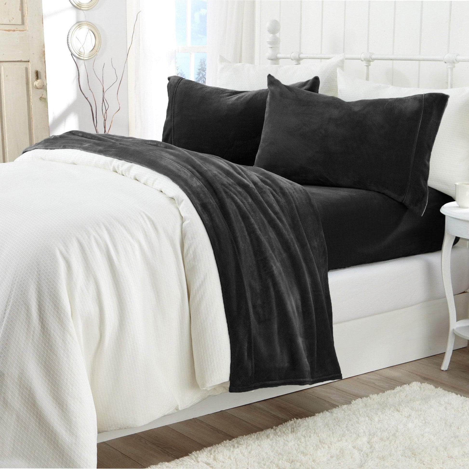 4-Piece Solid Plush Sheet - Velvet Luxe Collection - Best Buy Furniture