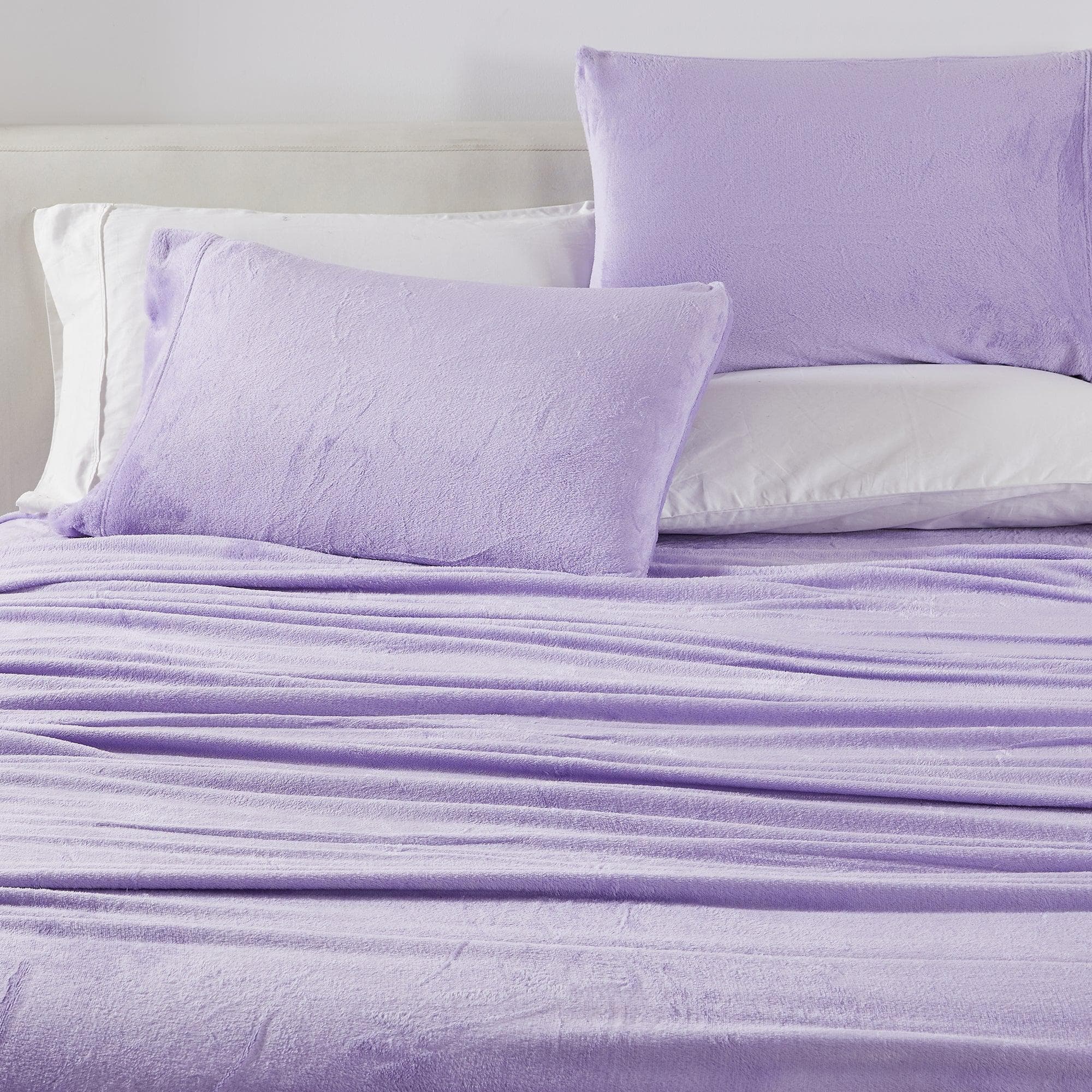 4-Piece Solid Plush Sheet - Velvet Luxe Collection - Best Buy Furniture