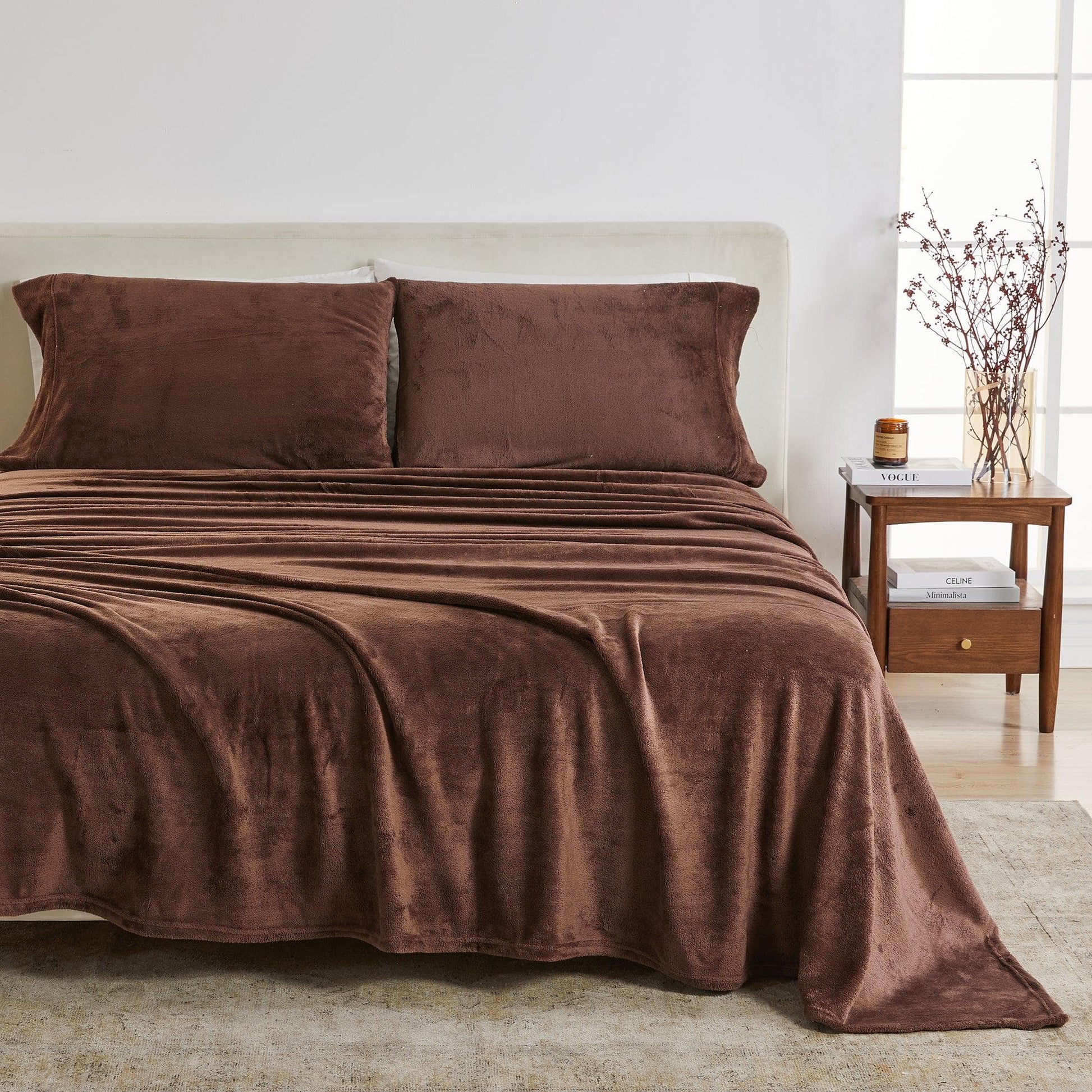 4-Piece Solid Plush Sheet - Velvet Luxe Collection - Best Buy Furniture