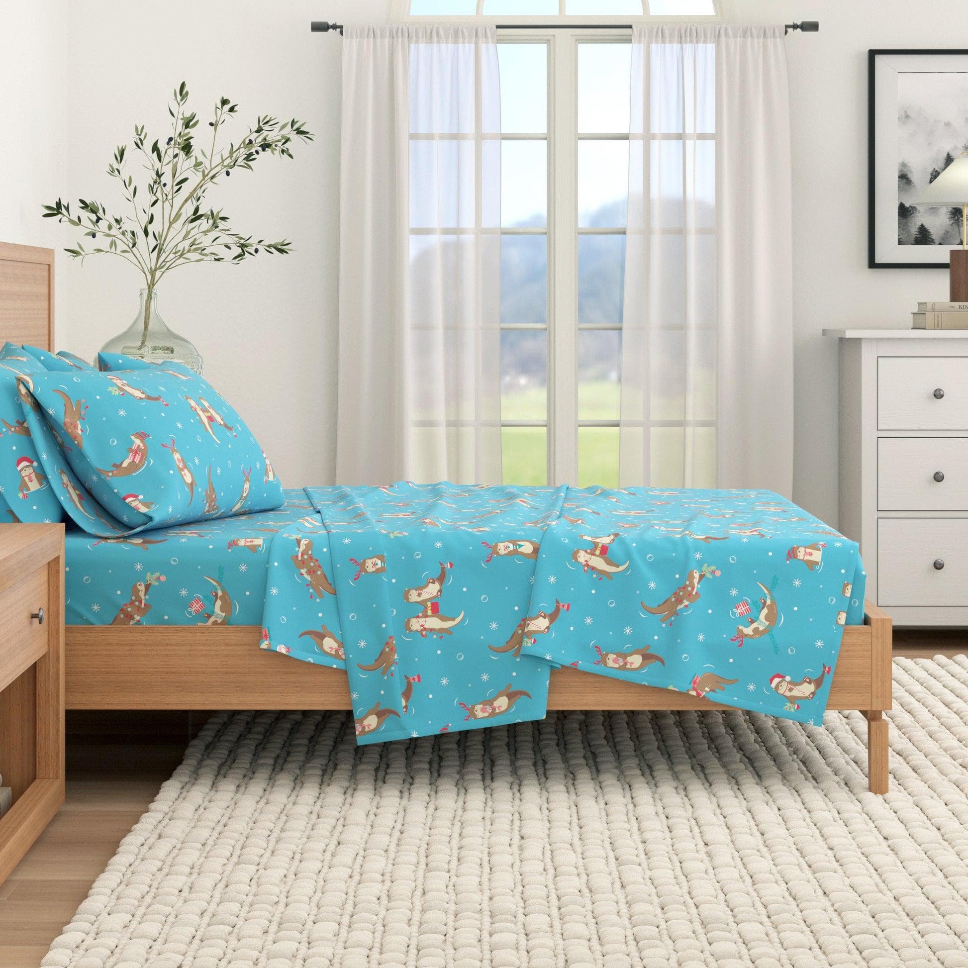 4-Piece Turkish Cotton Christmas Flannel Sheet - Whittaker Collection - Best Buy Furniture