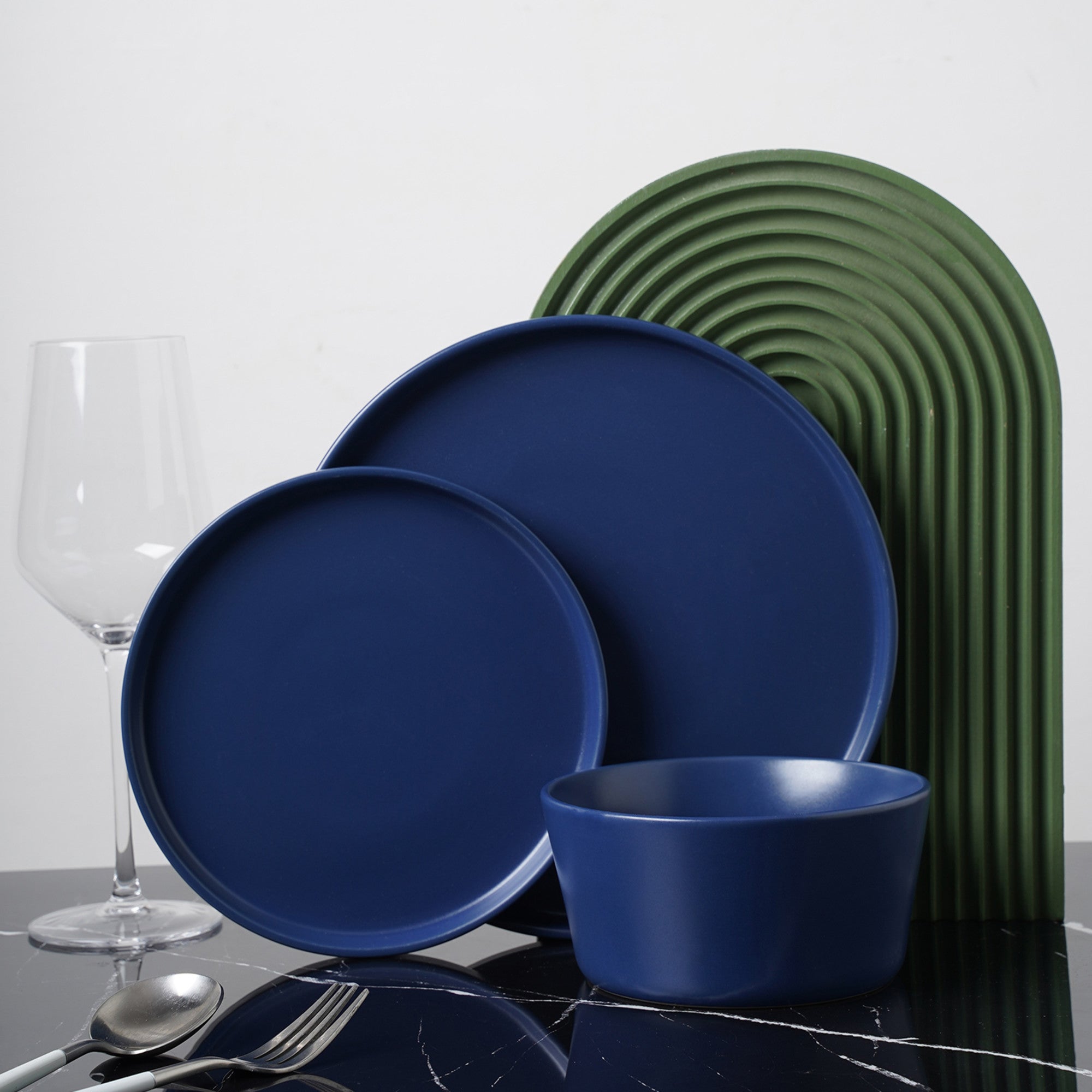 Chelsea Stoneware Dinnerware Set - Blue