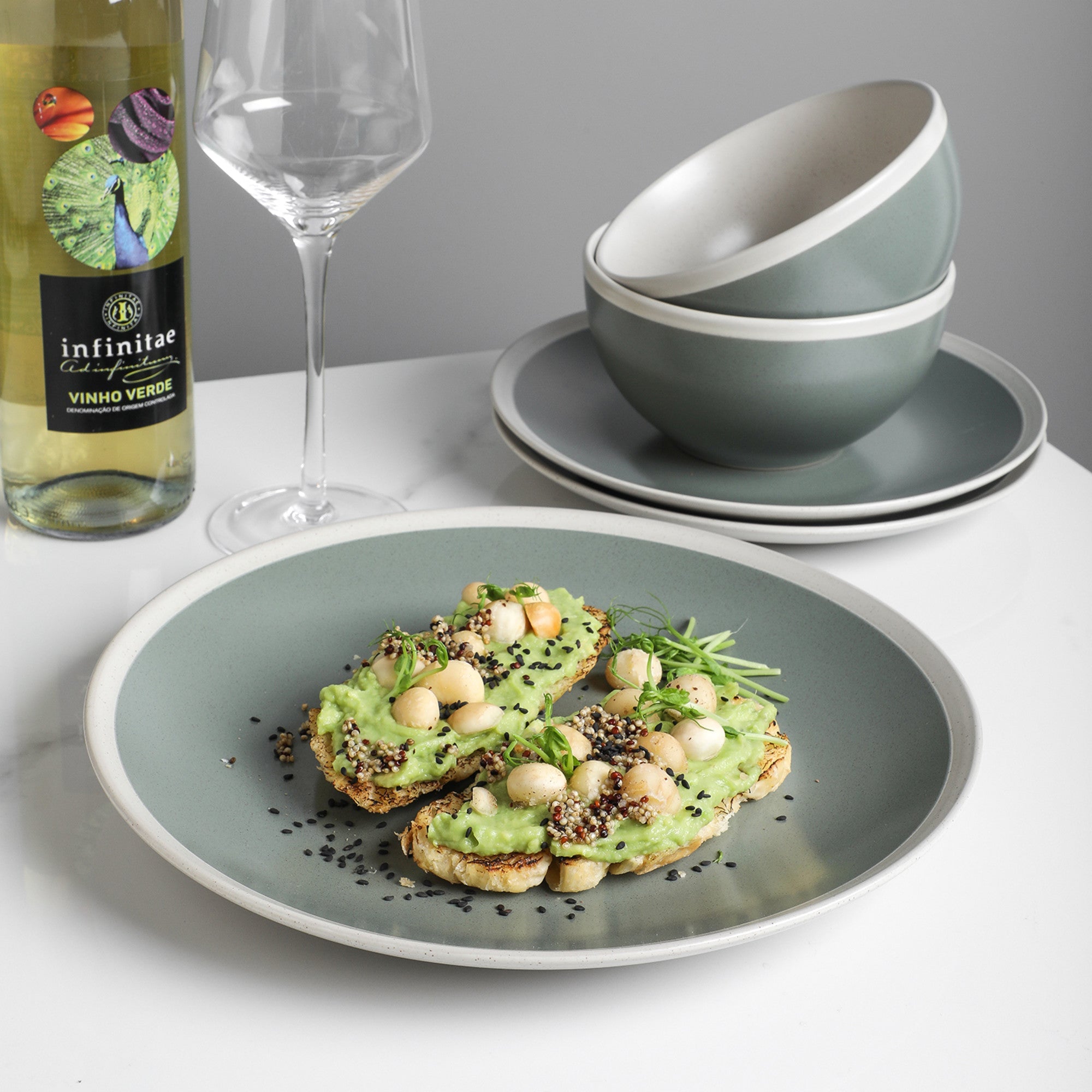 Serenity Stoneware Dinner Plate - Green And Cream