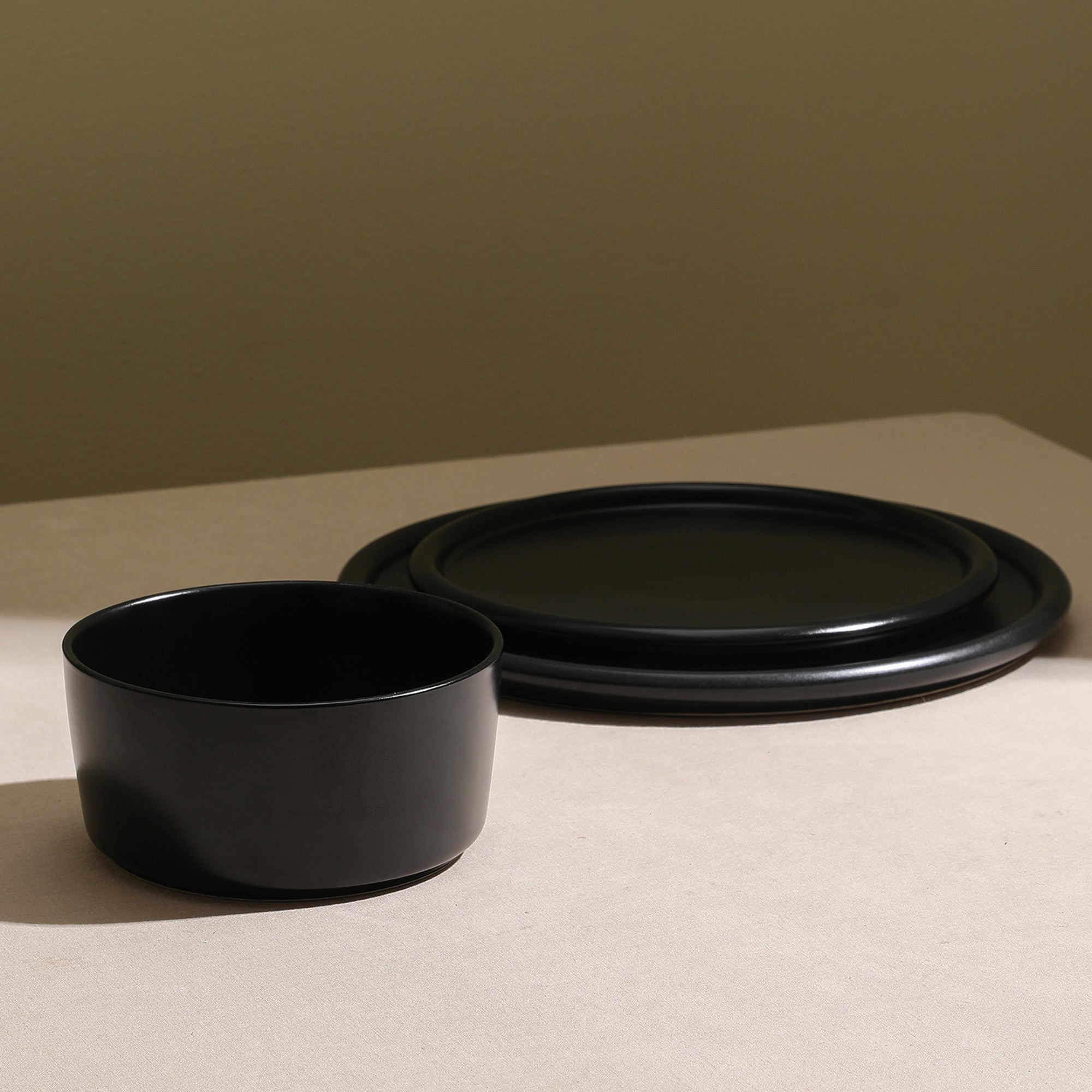 Eden Stoneware Dinnerware Set - Black