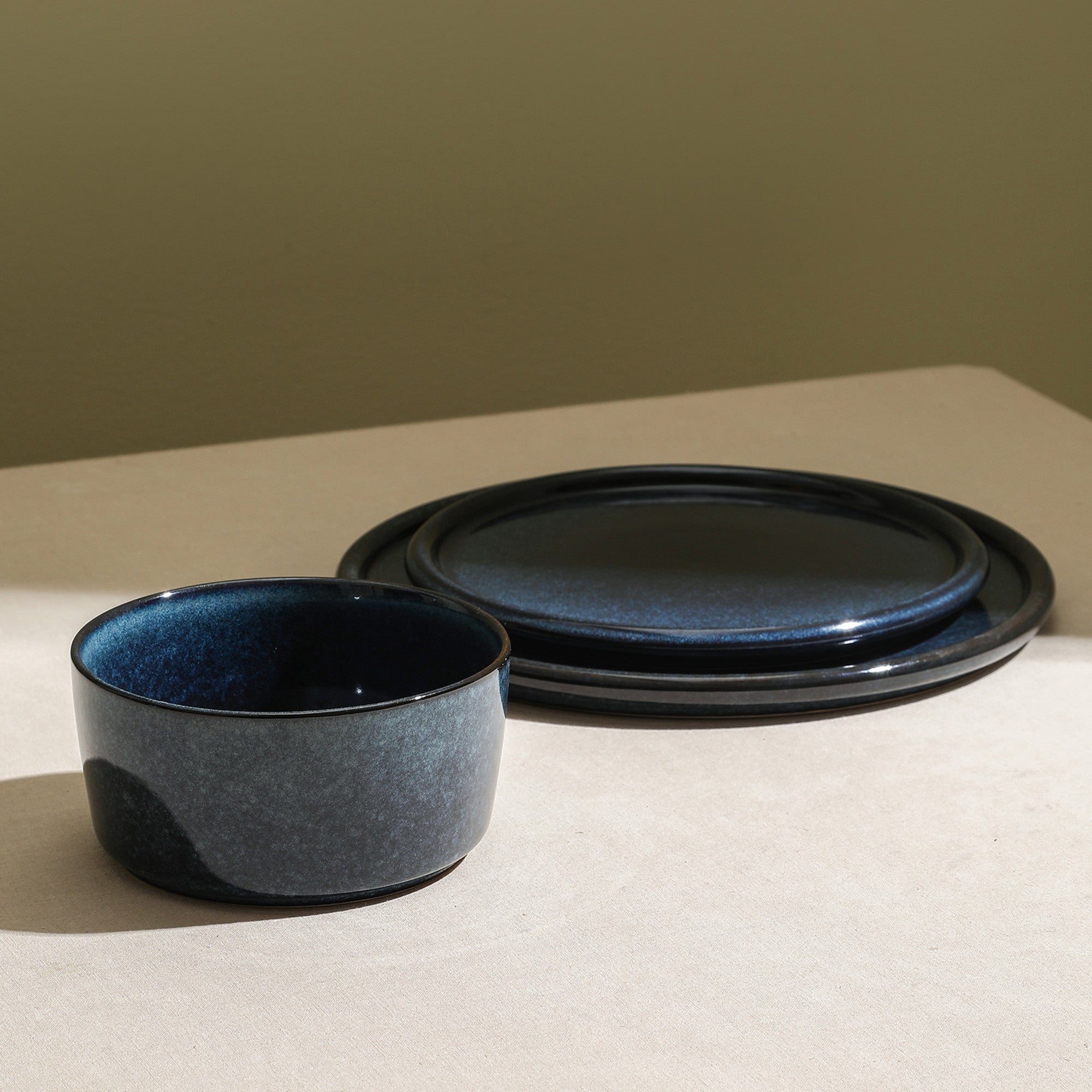 Eden Stoneware Dinnerware Set - Dark Blue