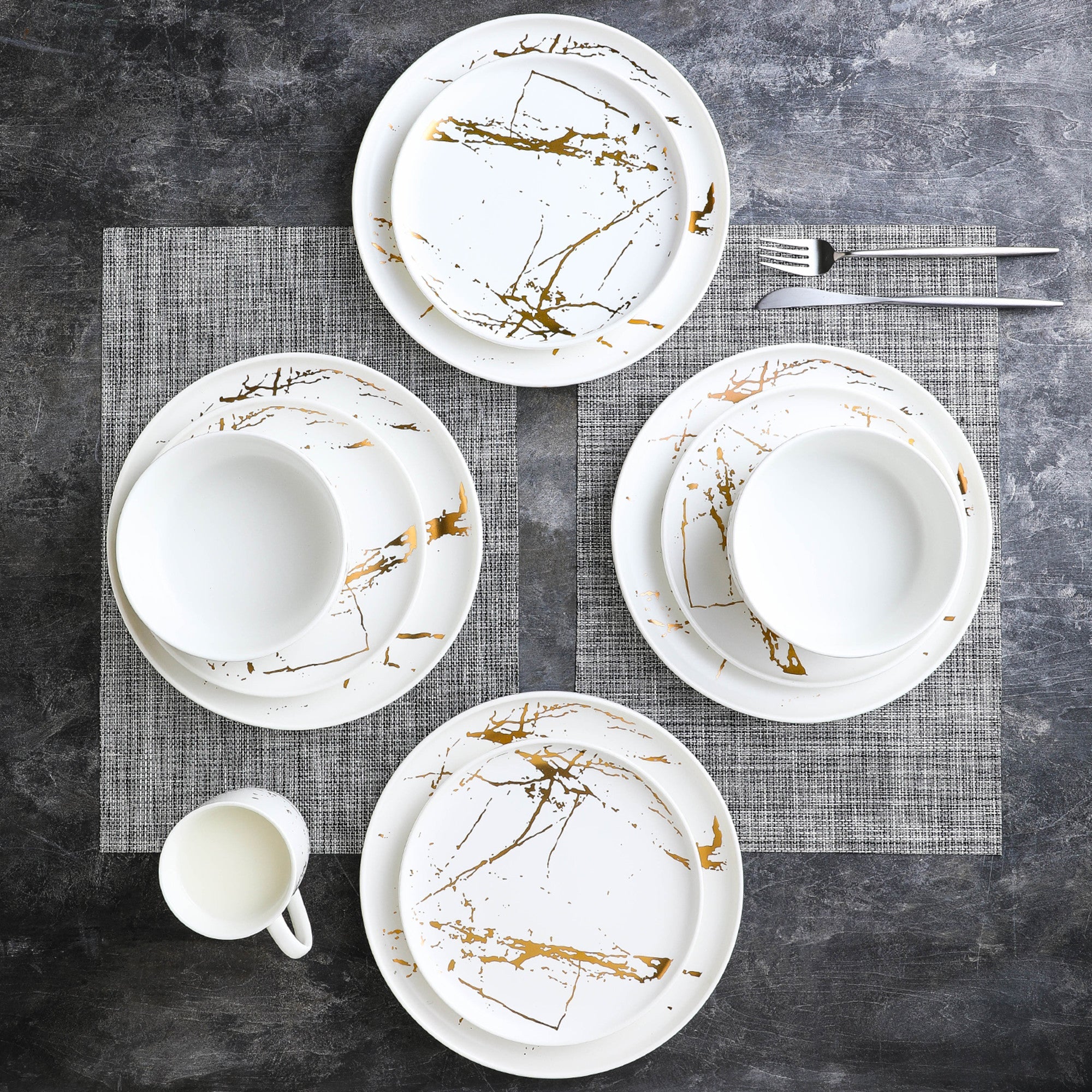 Zora Porcelain Dinnerware Set - White