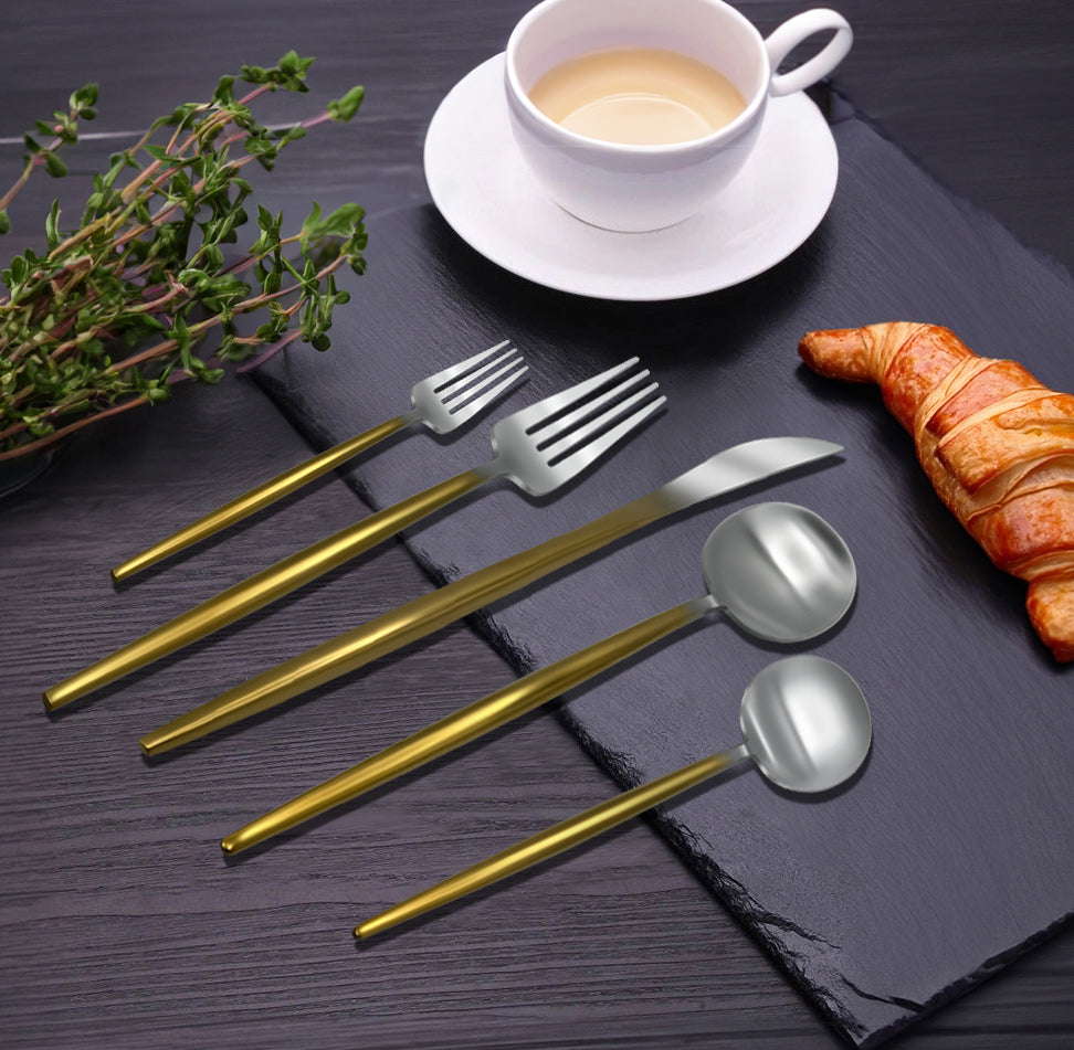 Pendenza Silverware Set