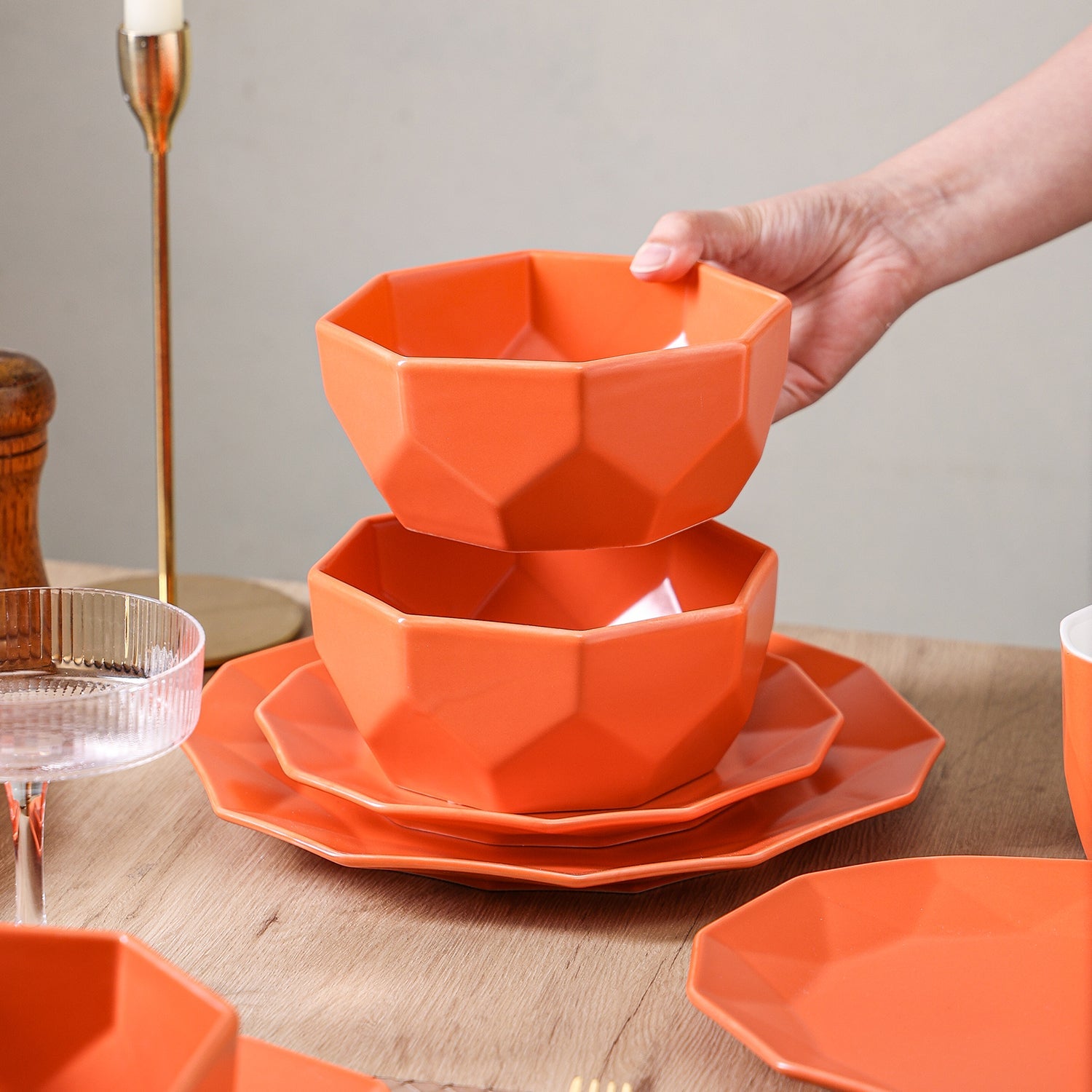 Jamie Porcelain Dinnerware Set - Orange