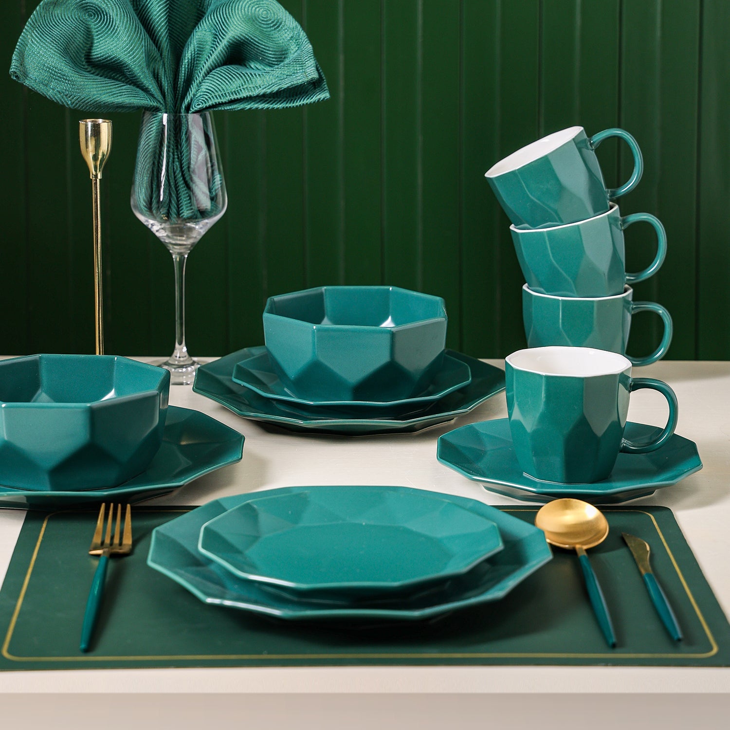 Jamie Porcelain Dinnerware Set - Green