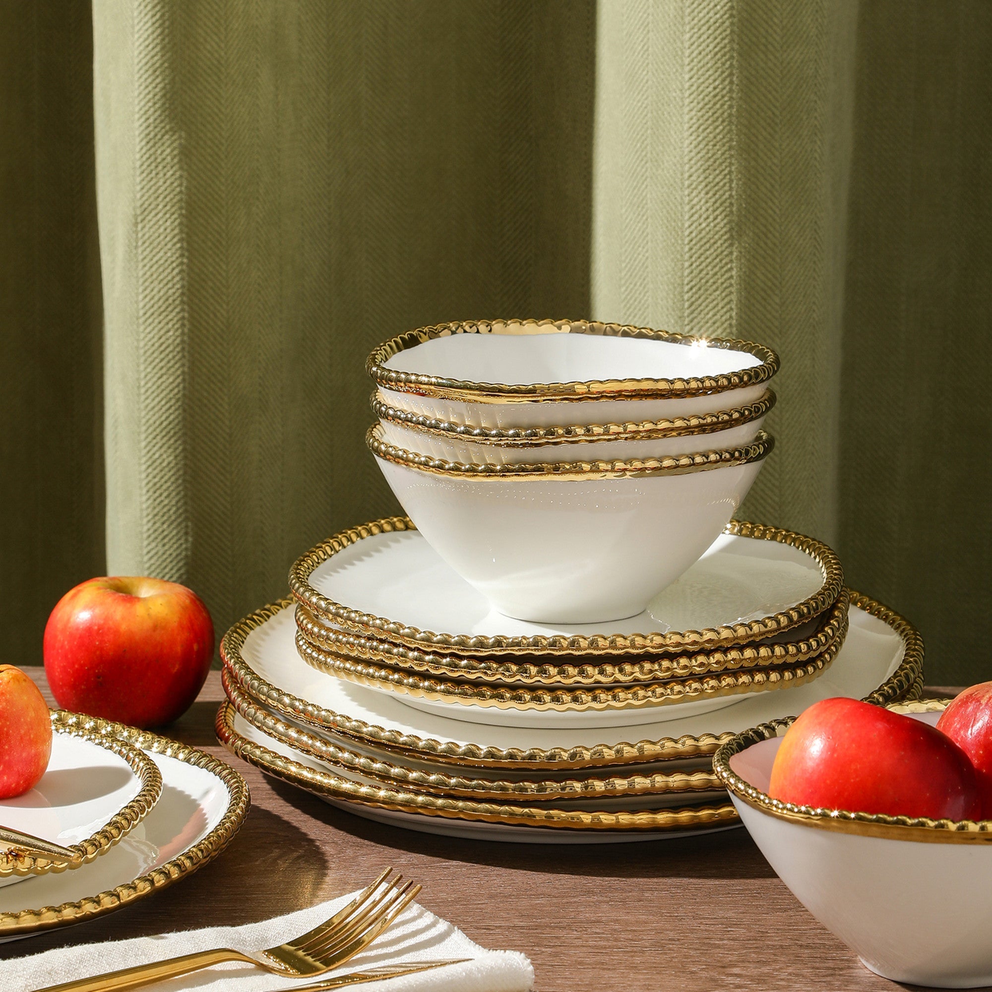 Akoya Porcelain Dinnerware Set - White
