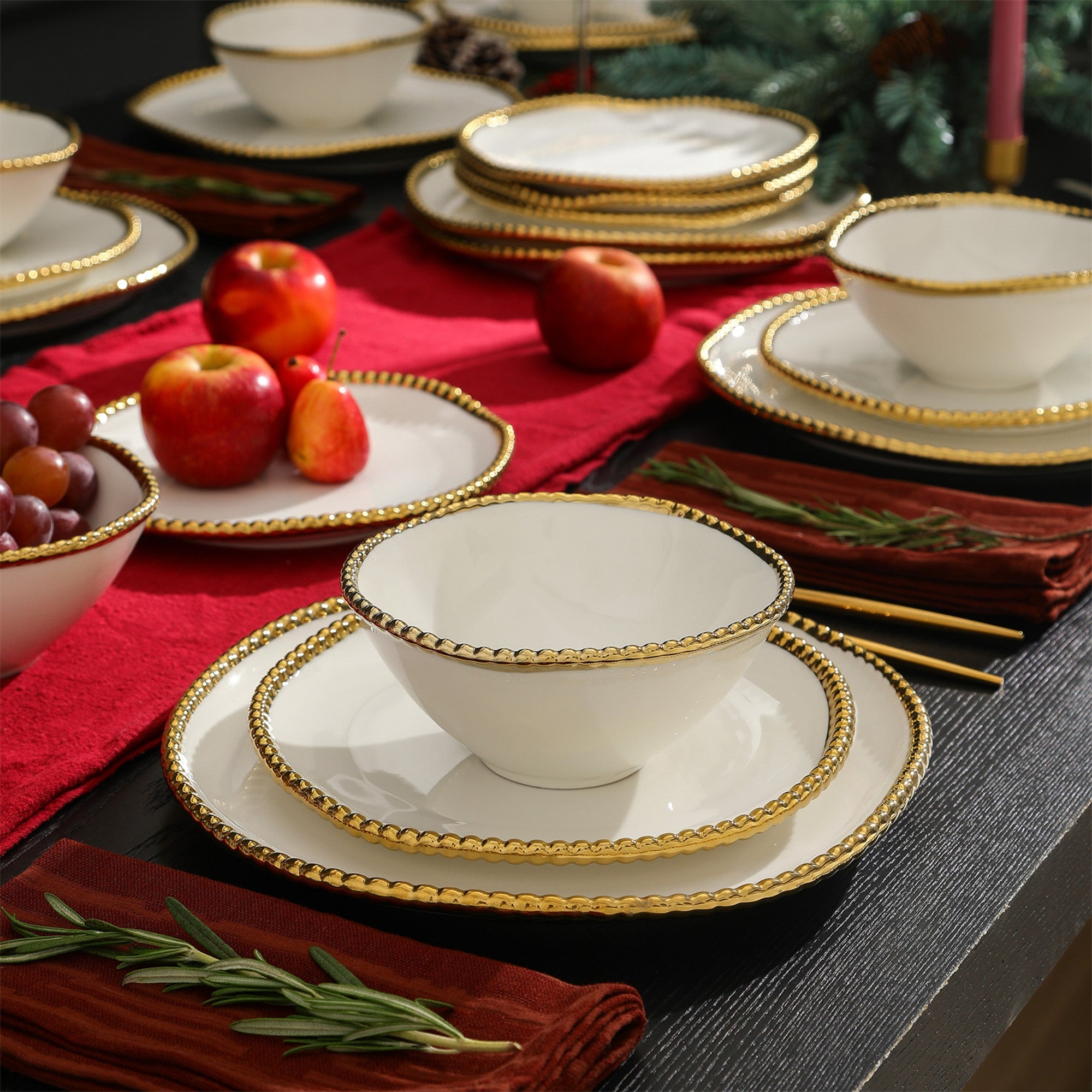 Akoya Porcelain Dinnerware Set - White