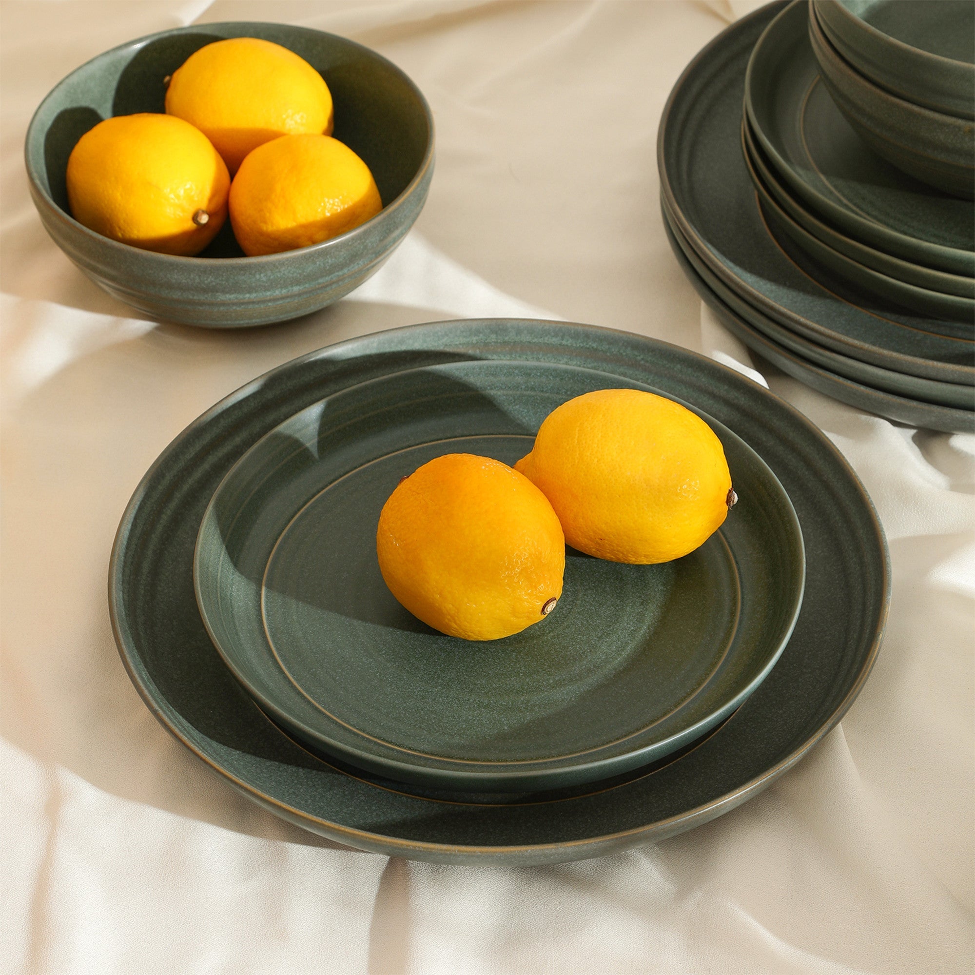 Elio Stoneware Dinnerware Set - Green