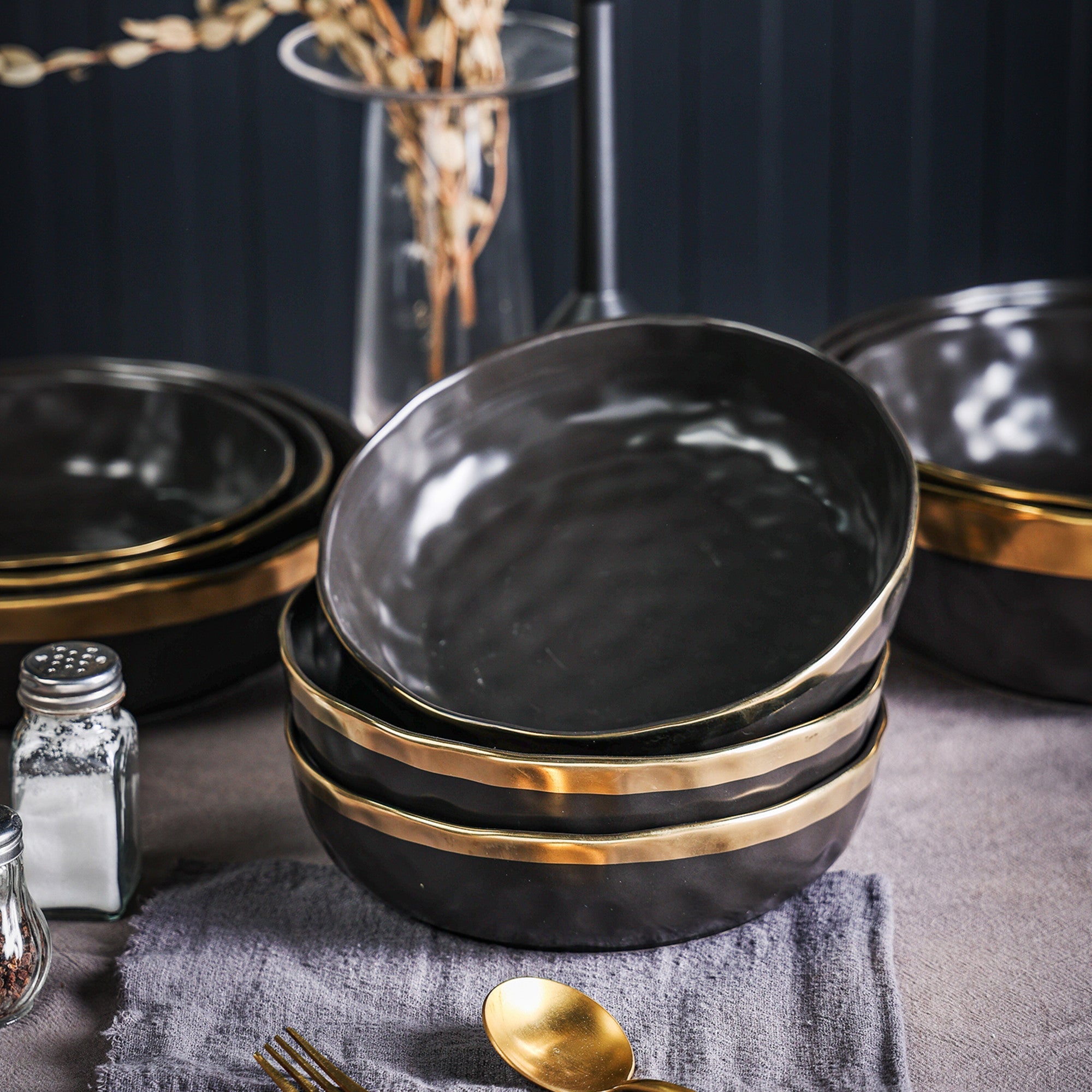 Florian Porcelain  Pasta Bowl - Black