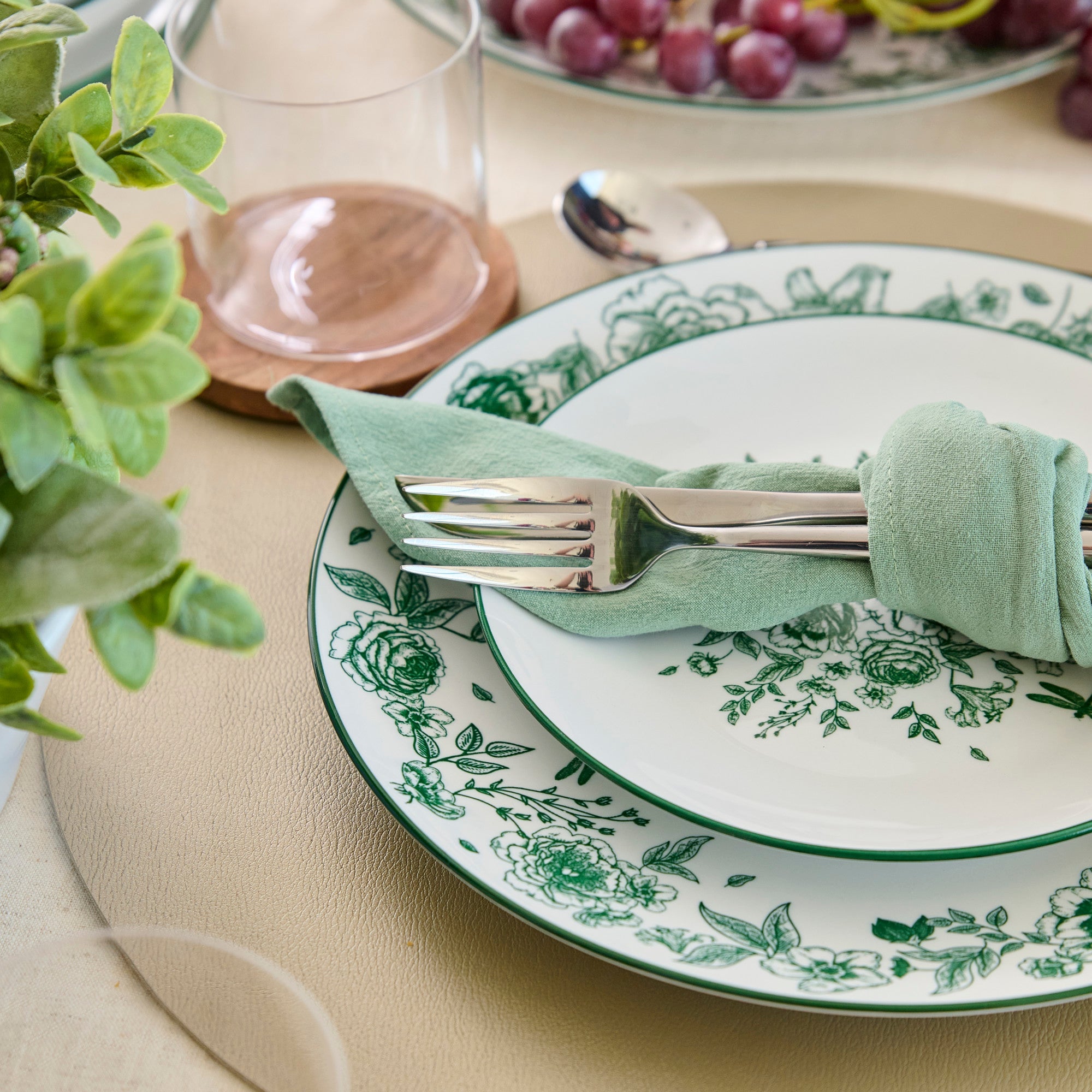 Esme Porcelain Dinnerware Set - Green