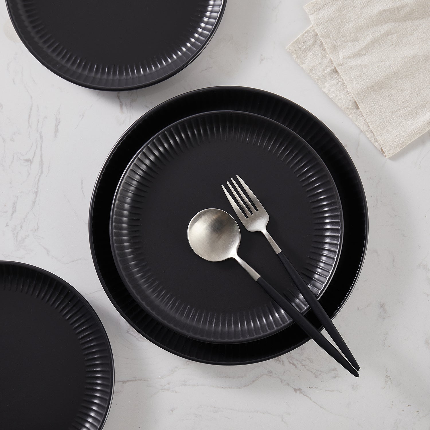Logan Stoneware Dinnerware Set - Black