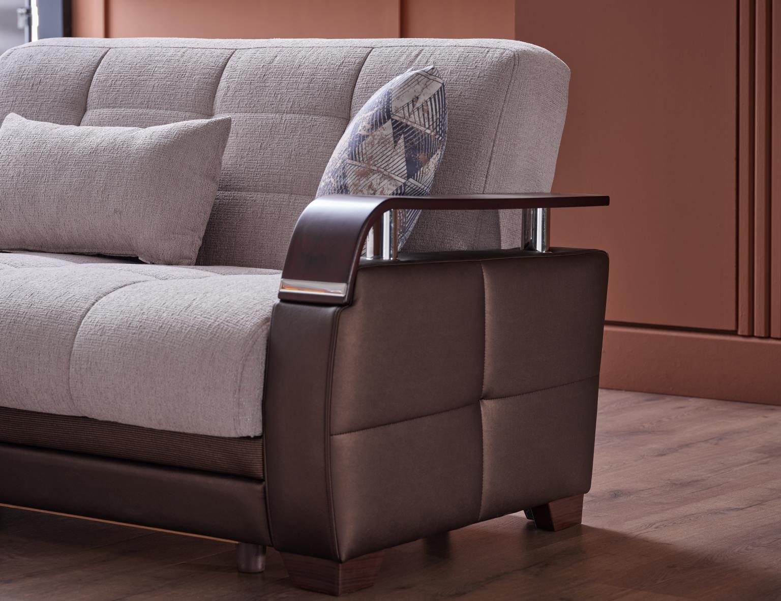 Nivus Beige Natural Sectional highlighting its curvy profile.