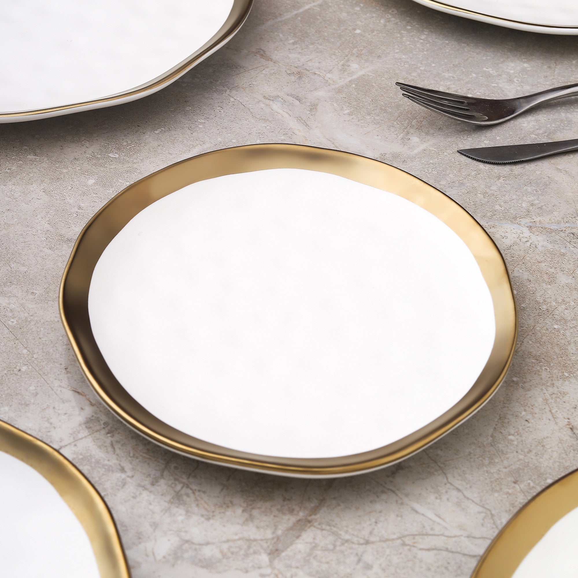 Florian Porcelain Salad Plate - White