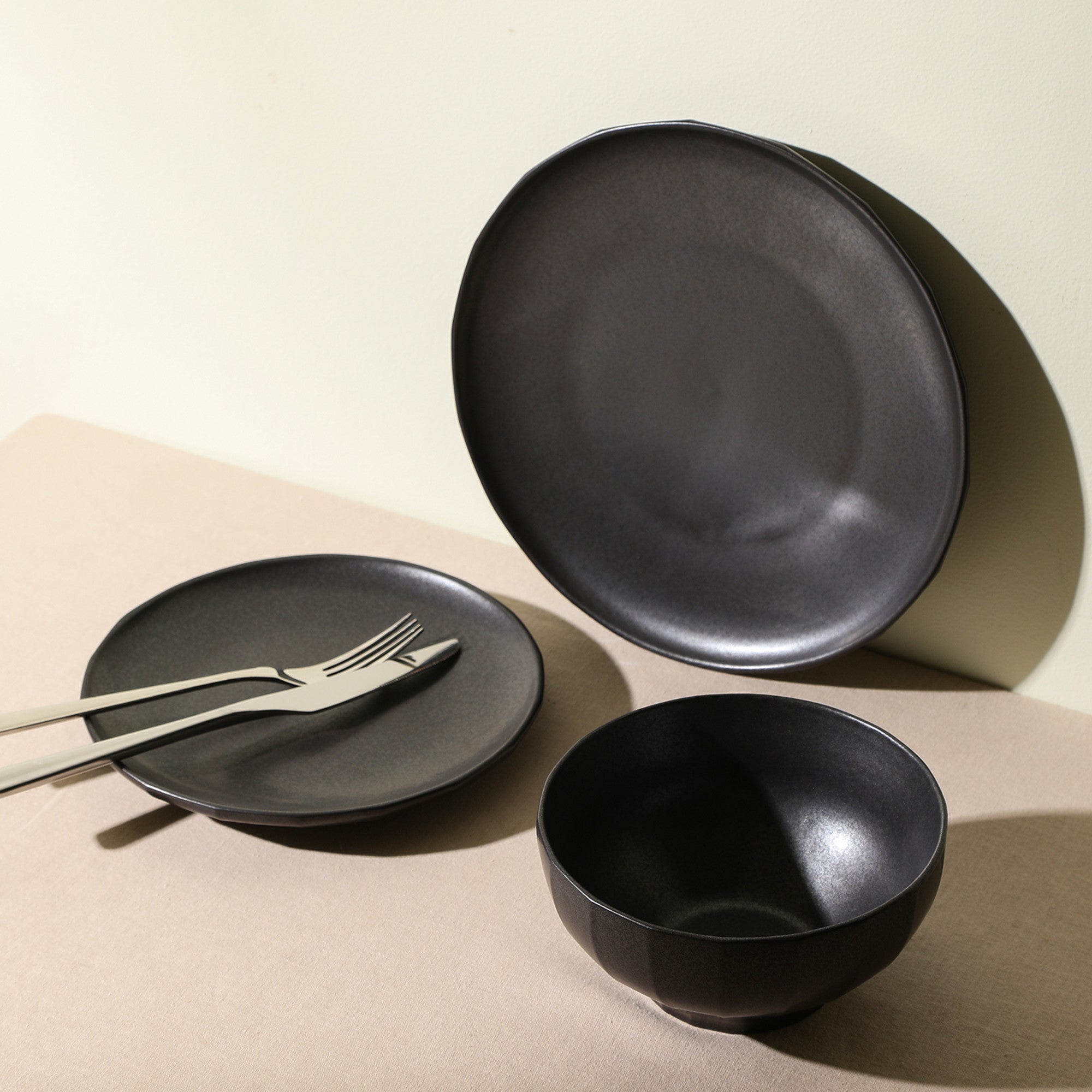Rio Stoneware Dinnerware Set - Black