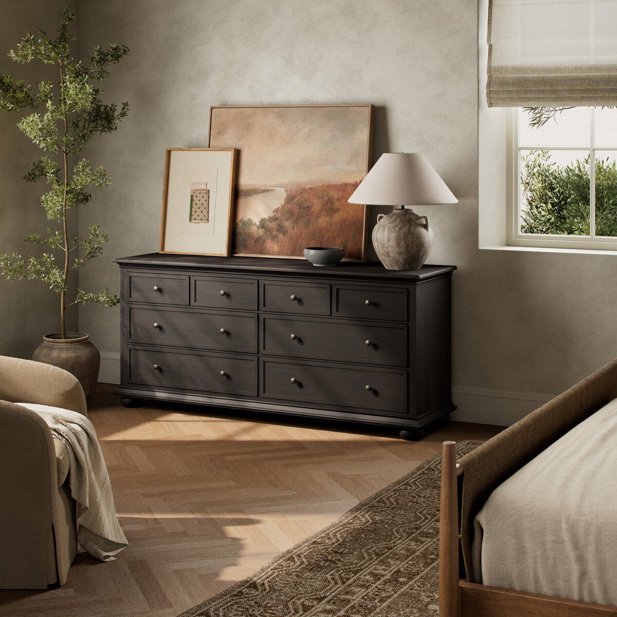 Geoffrey Wide Dresser