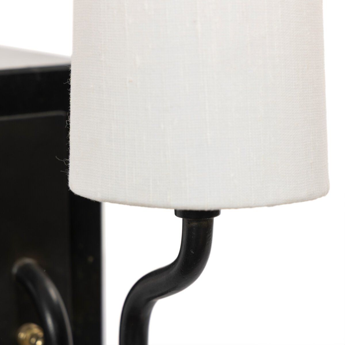 Calla Bookshelf Lamp