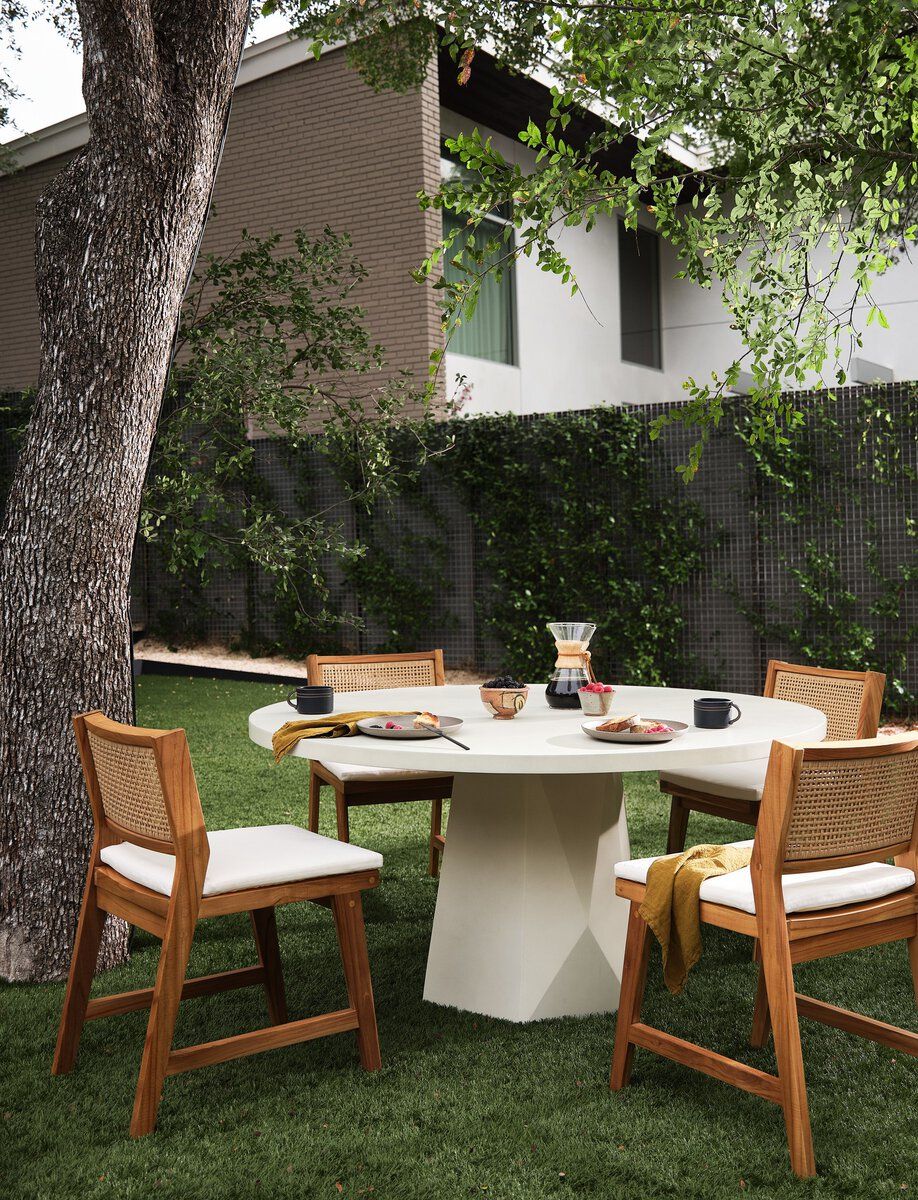 Bowman Outdoor Dining Table