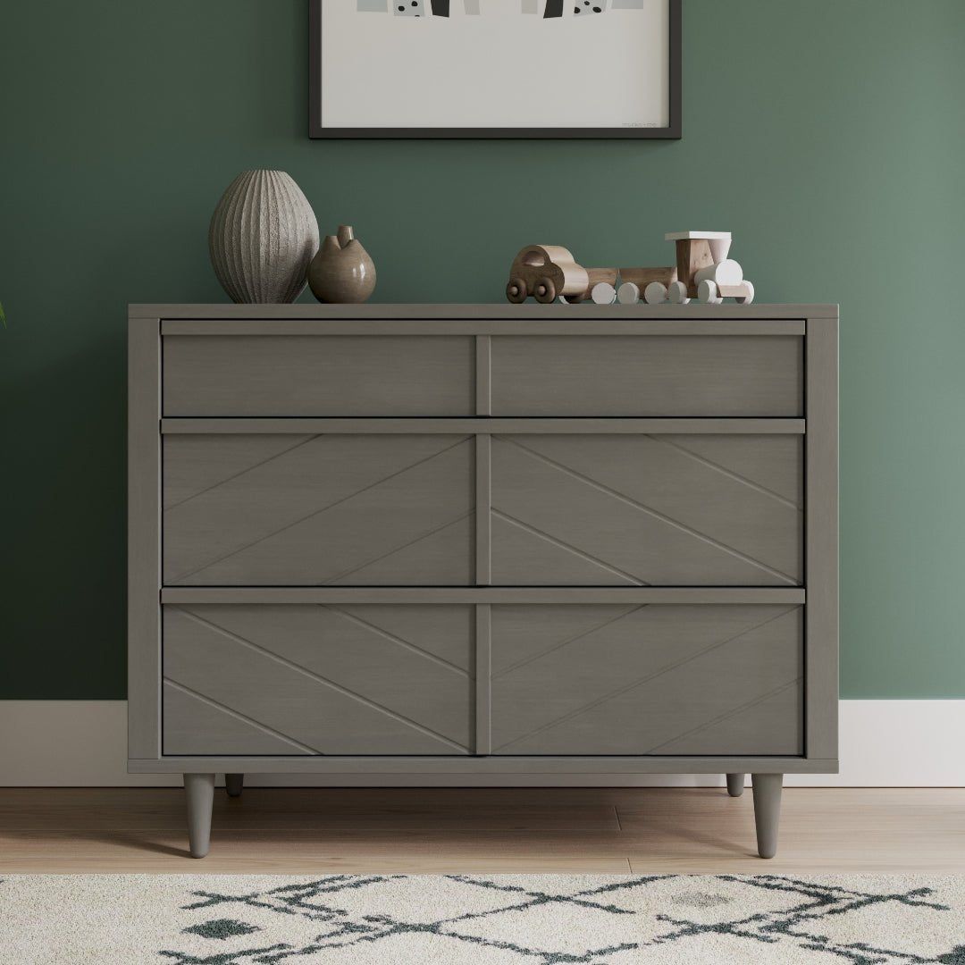 Surrey Hill 3 Drawer Dresser in Lunar Gray