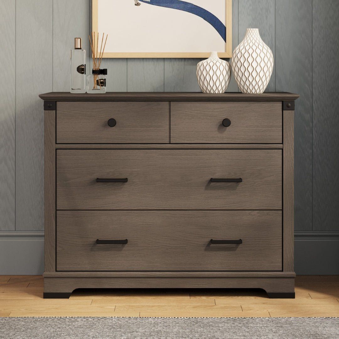 Redmond 3 Drawer Dresser, Dapper Gray