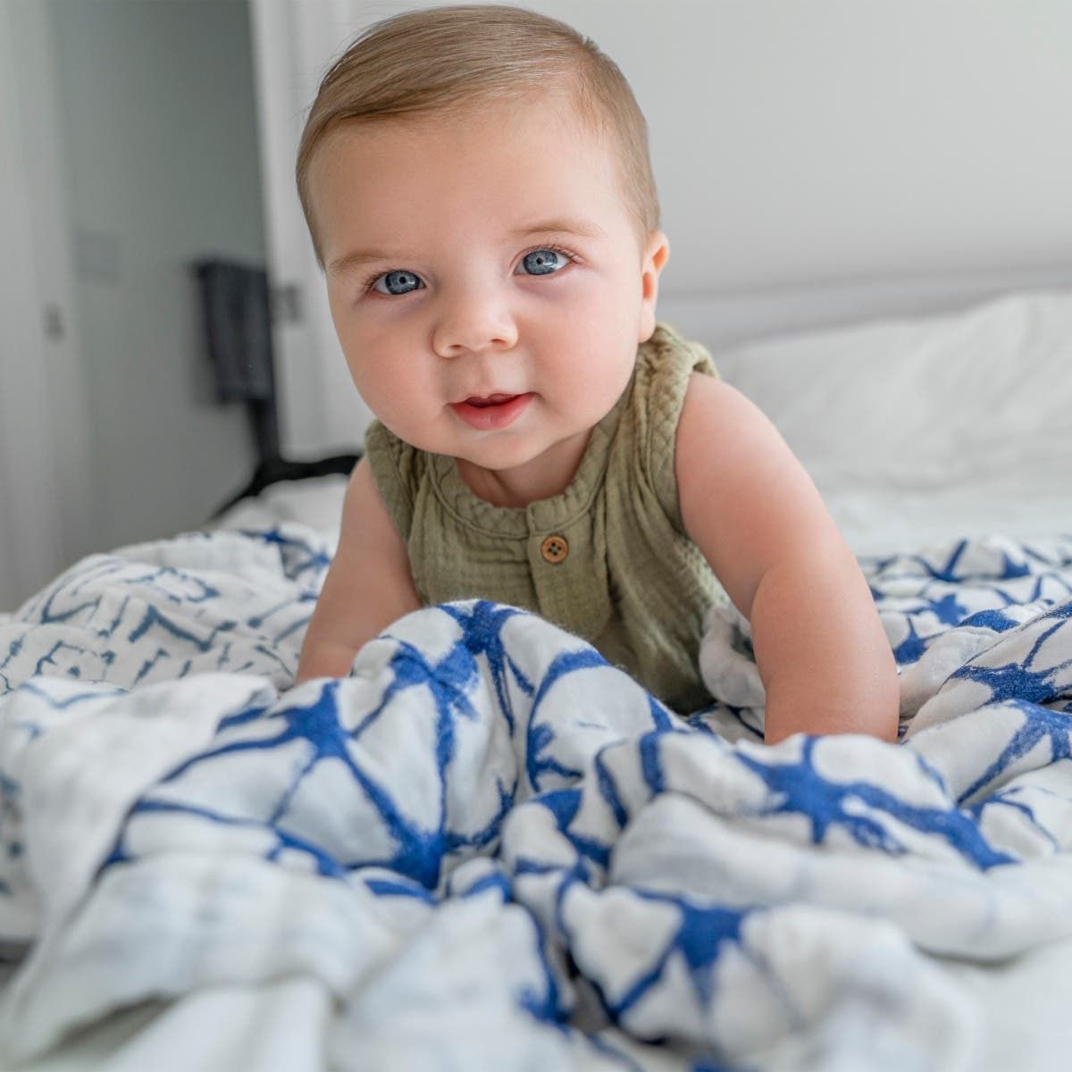 Boutique Silky Soft Muslin Dream Blanket