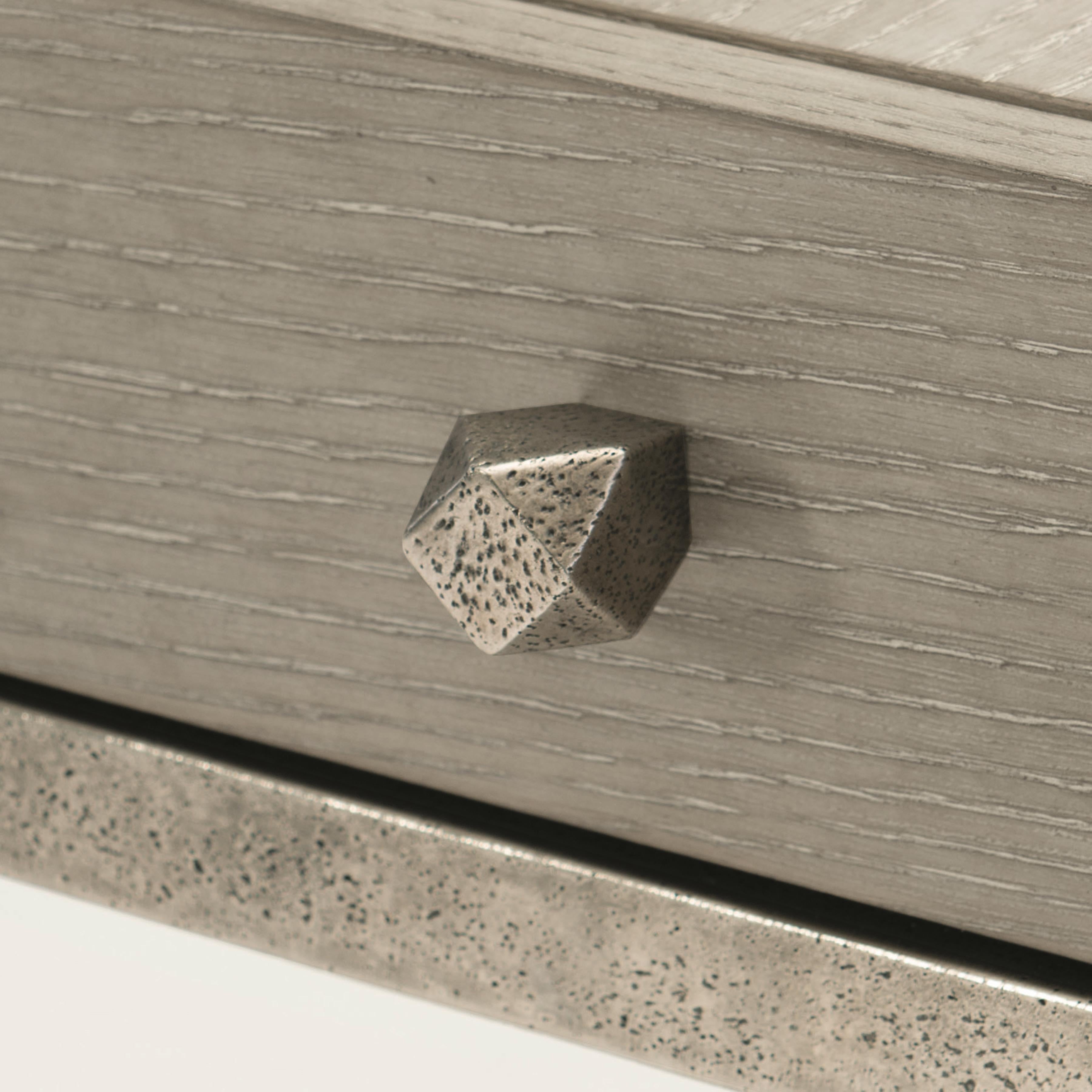 Bernhardt Furniture – Linea Side Table