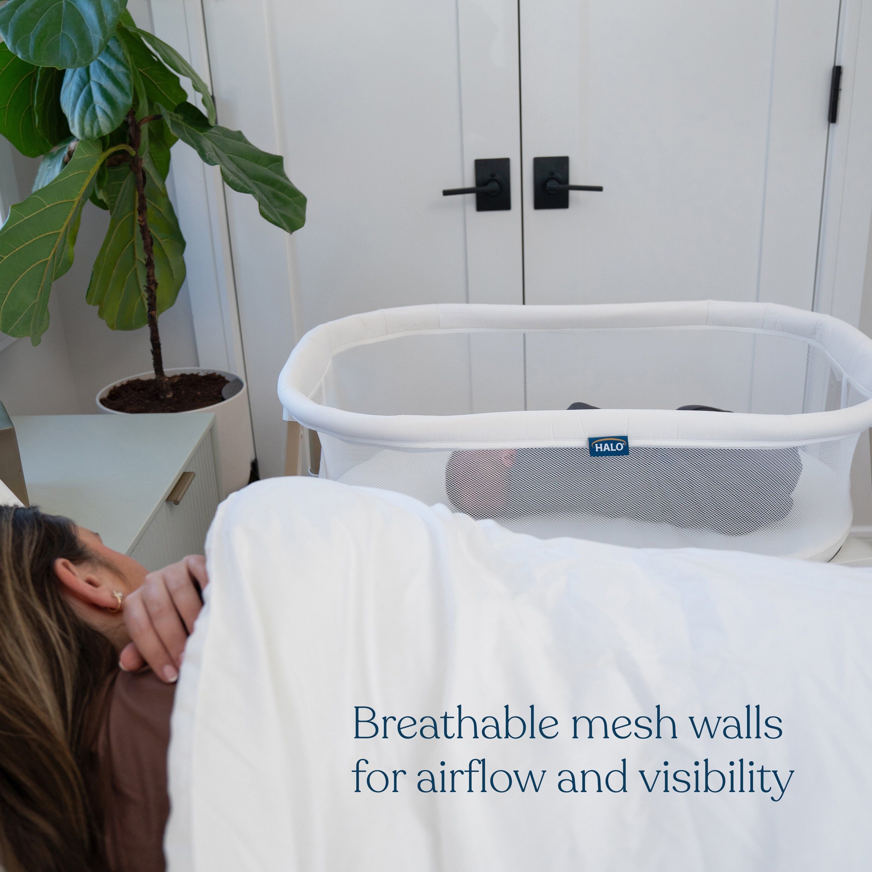 Bassinest Essential Sleeper