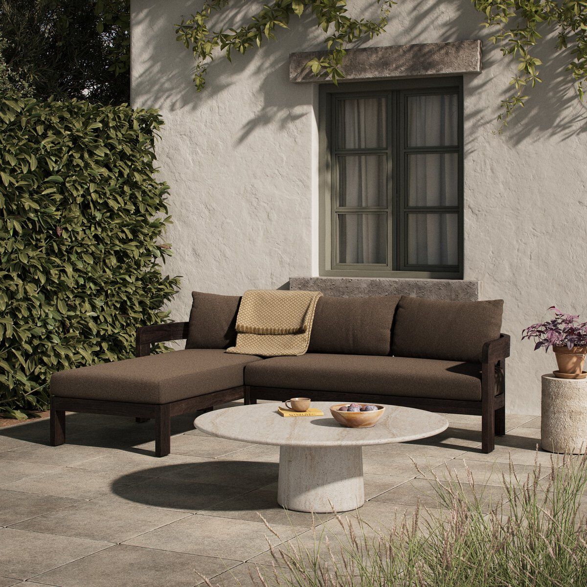 Jackson Outdoor 2-piece Sectional
