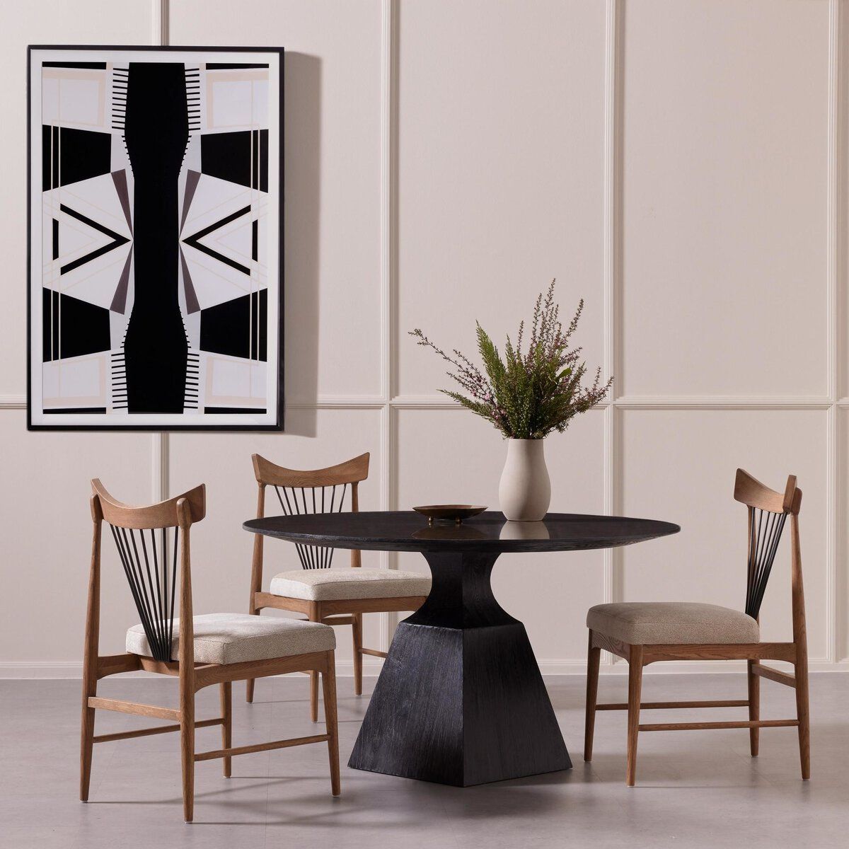 Sargon Dining Table