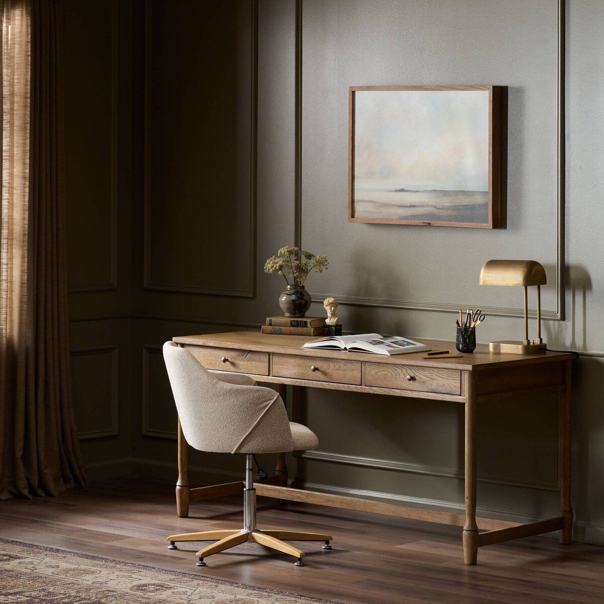 Bari Desk